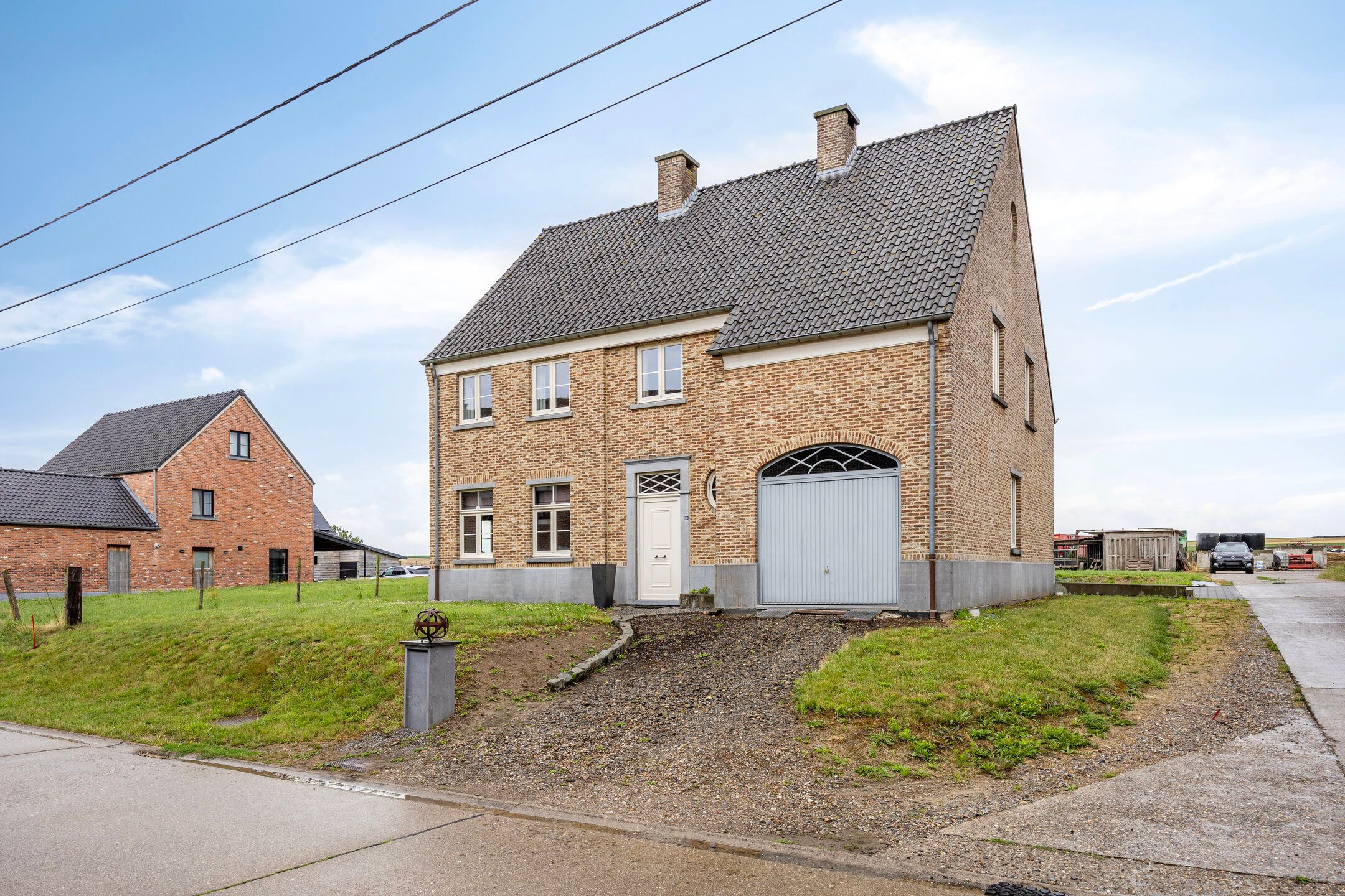 Ruime woning op perceel met uitzicht foto 2