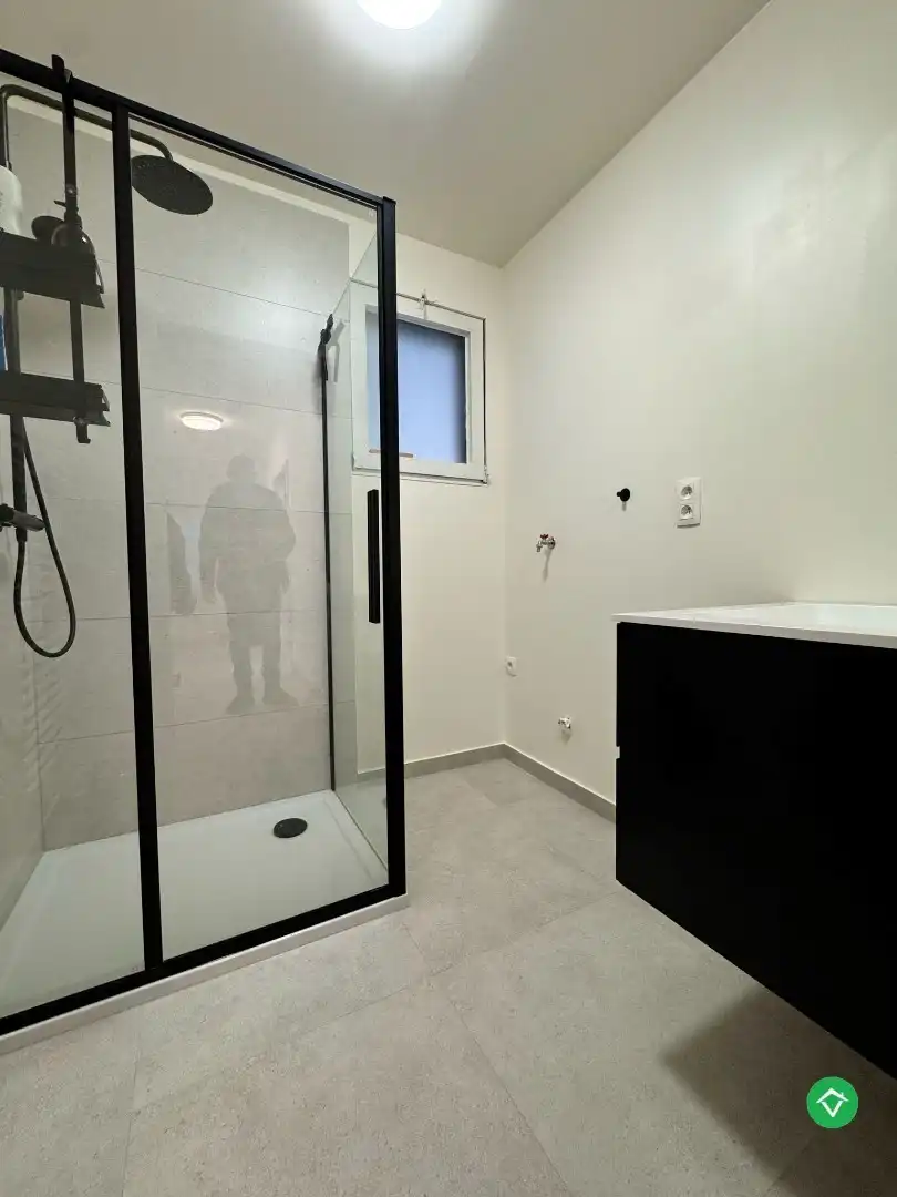 Gerenoveerd 2-slaapkamerappartement met tuin in Klemskerke, De Haan foto 17