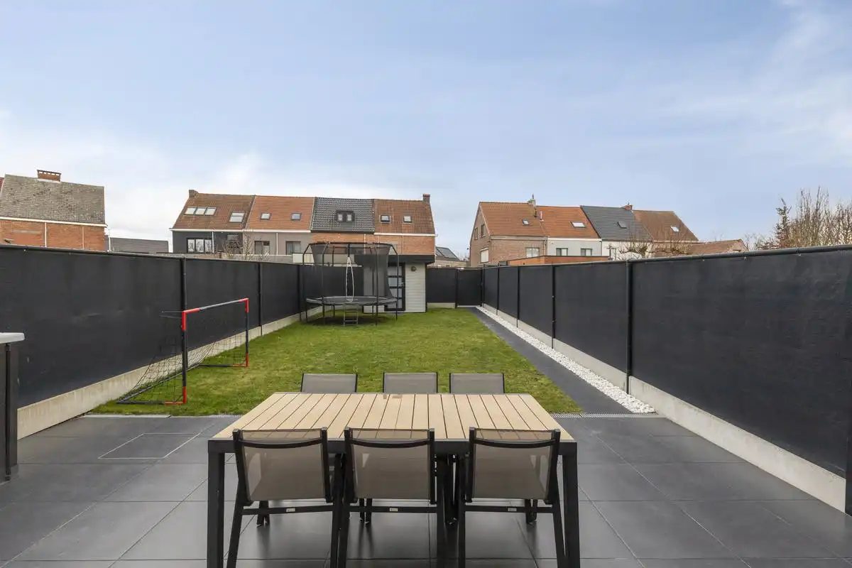 Verzorgde en rustig gelegen gezinswoning in pastorijstijl foto 26