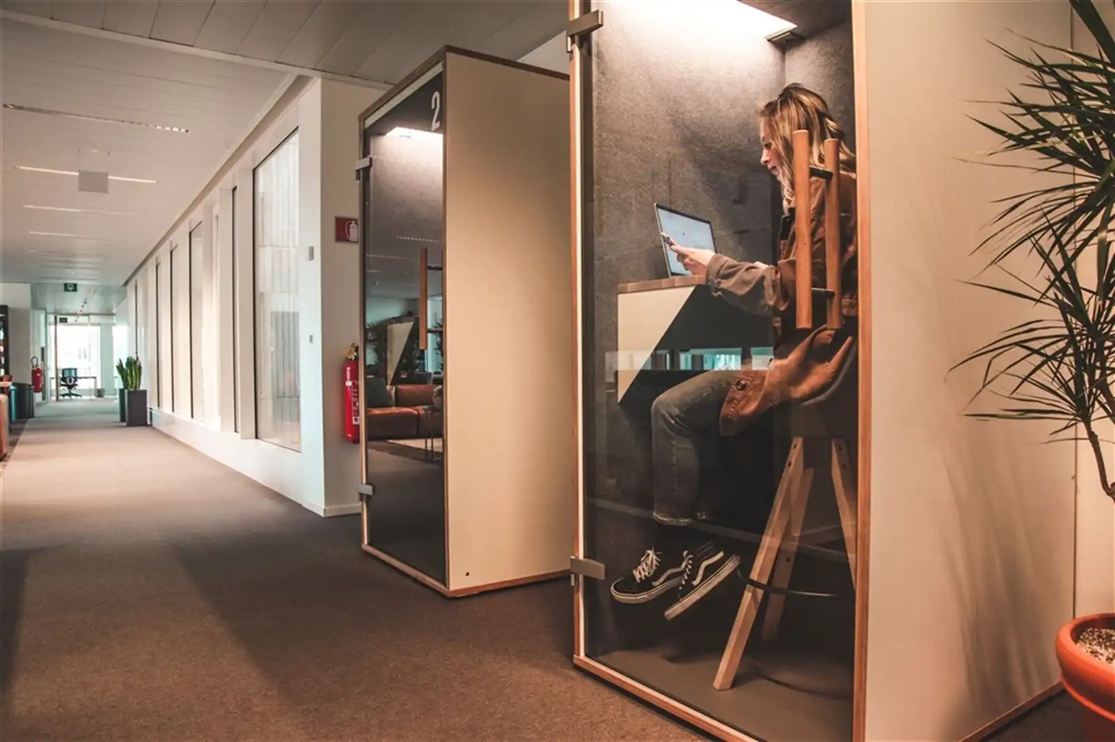 Full-service kantoren aan Dampoort station - ruimtes vanaf 17m² tem 63m² foto 5