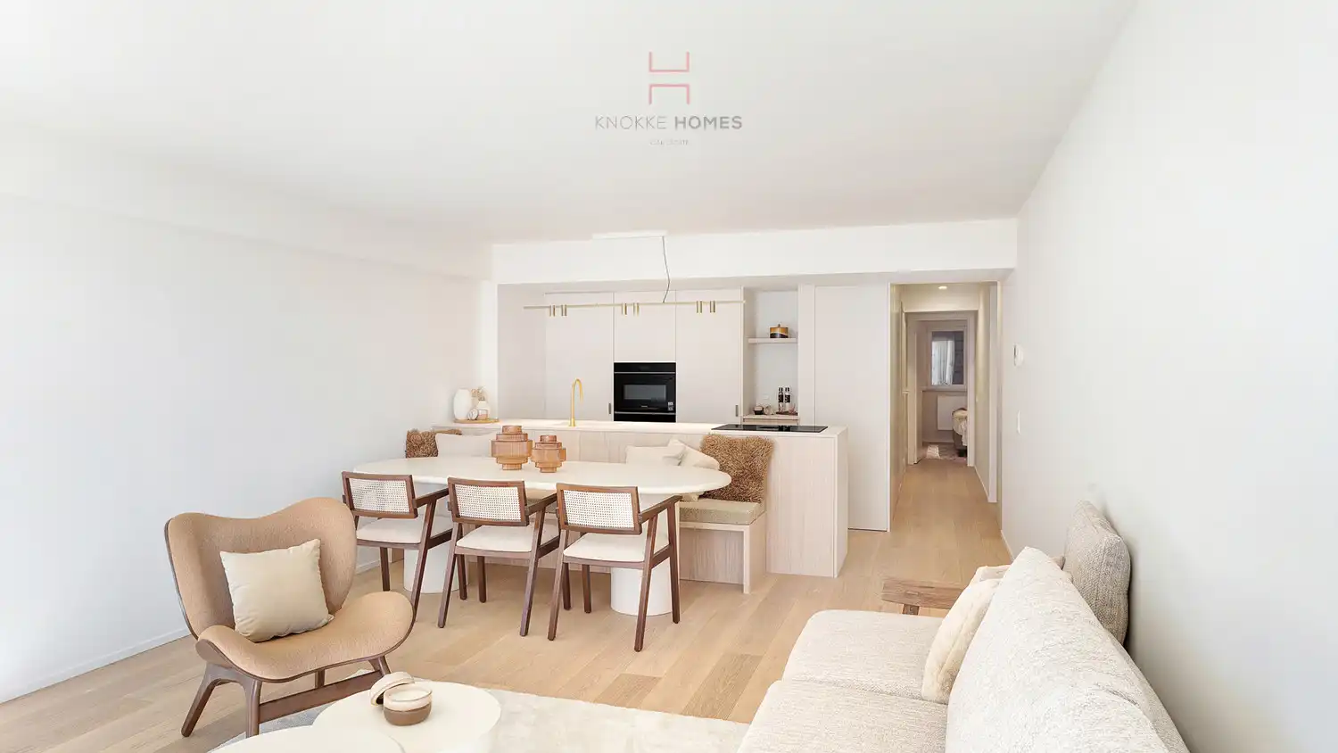 Stijlvol gerenoveerd appartement met zijdelings zeezicht in Duinbergen. foto 8