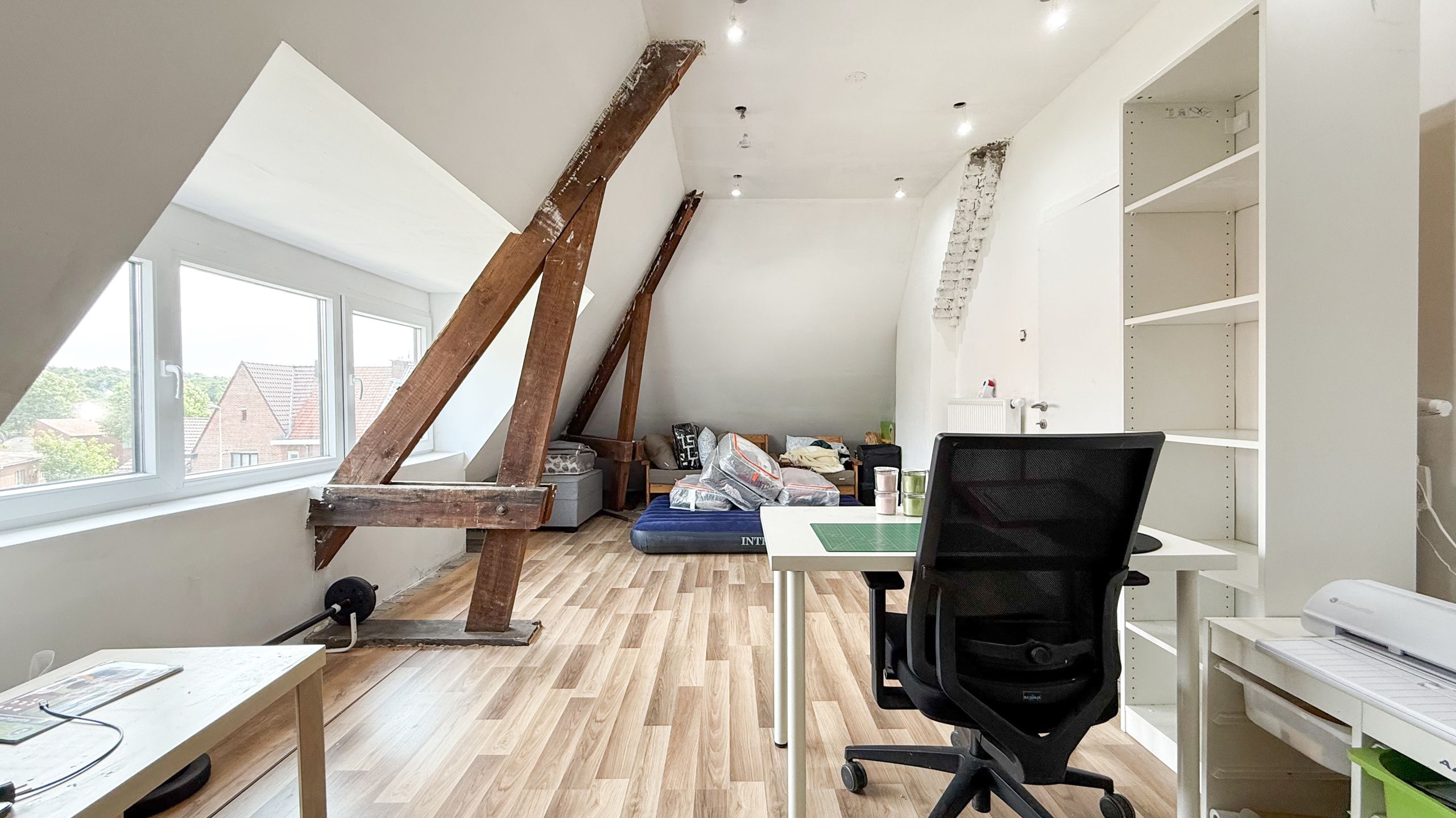 Woning met handelsruimte en 203 m² woonopp. te Houthalen! foto 28