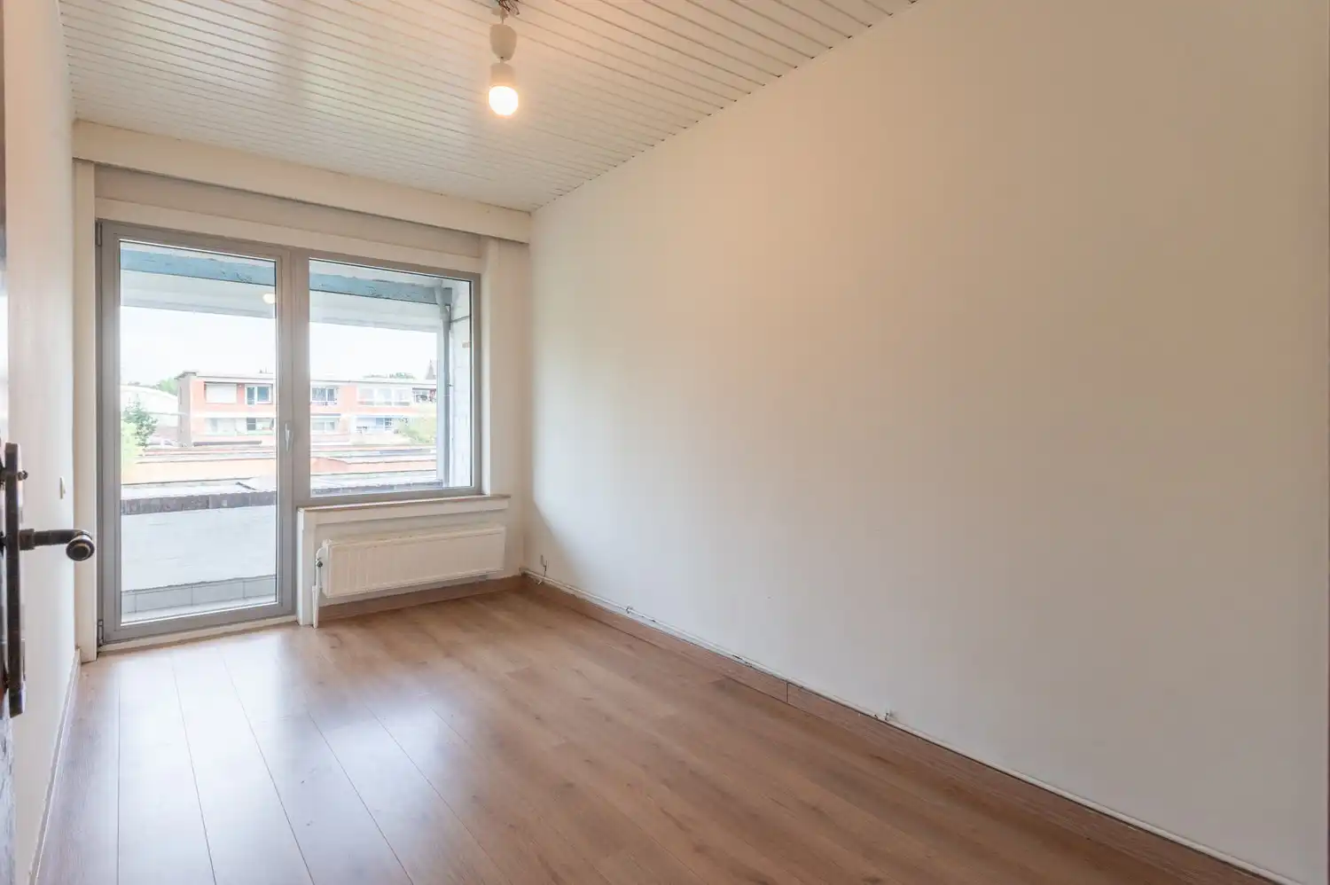 Leuk 2 slaapkamer appartement met terras in Wijnegem foto 9