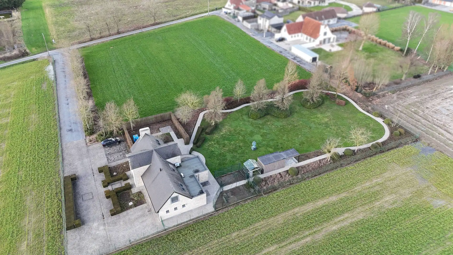 Prachtig domein met luxueuze instapklare villa, grote tuin en landbouwgrond in Hulste foto 44