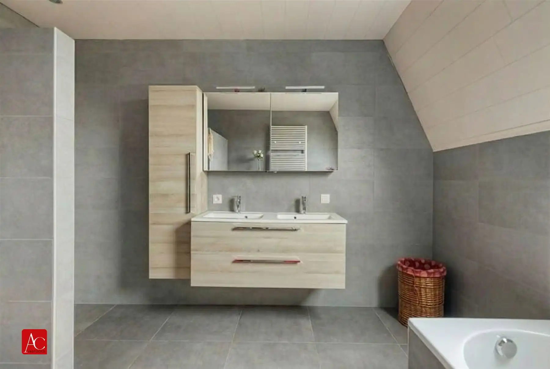 Halfopen bebouwing met prachtig uitzicht foto 19