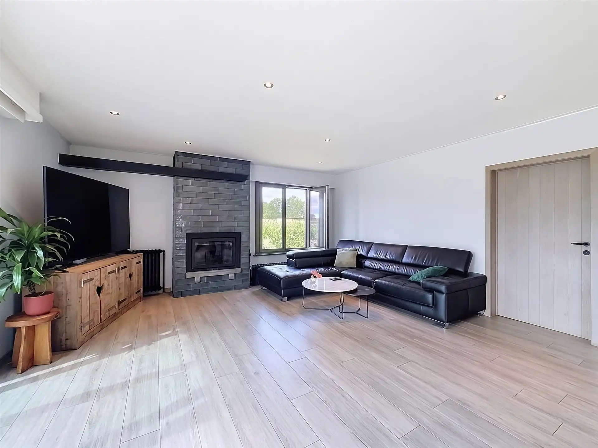 Prachtige bungalow met rust, ruimte en groen op een prachtig perceel van 4.000 m² in Temse (Velle) foto 7