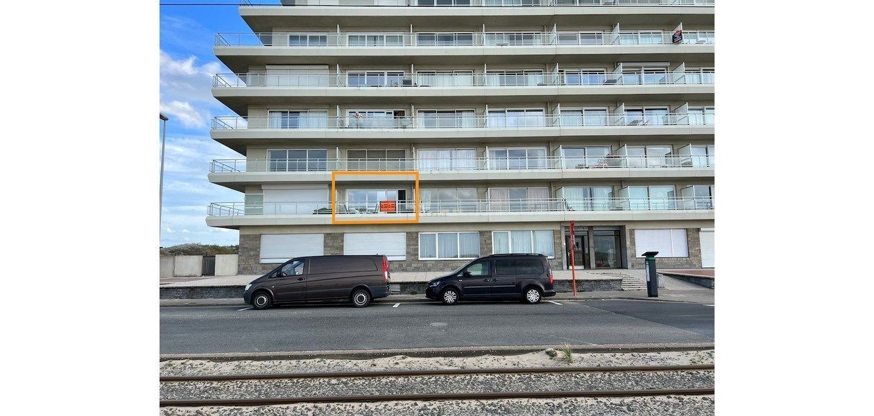 Gemeubeld appartement met 1 slaapkamer - frontaal zeezicht foto 2
