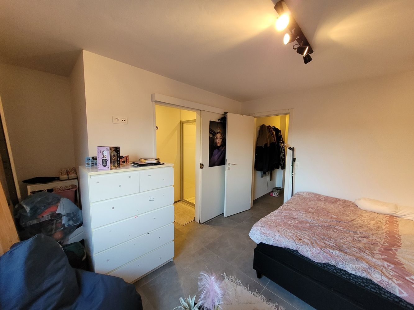 Instapklaar 3 slaapkamer duplex appartement in het hartje van Aalter foto 10