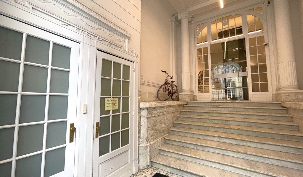 Duplexkantoor te huur in prachtig herenhuis in centrum Antwerpen foto 2