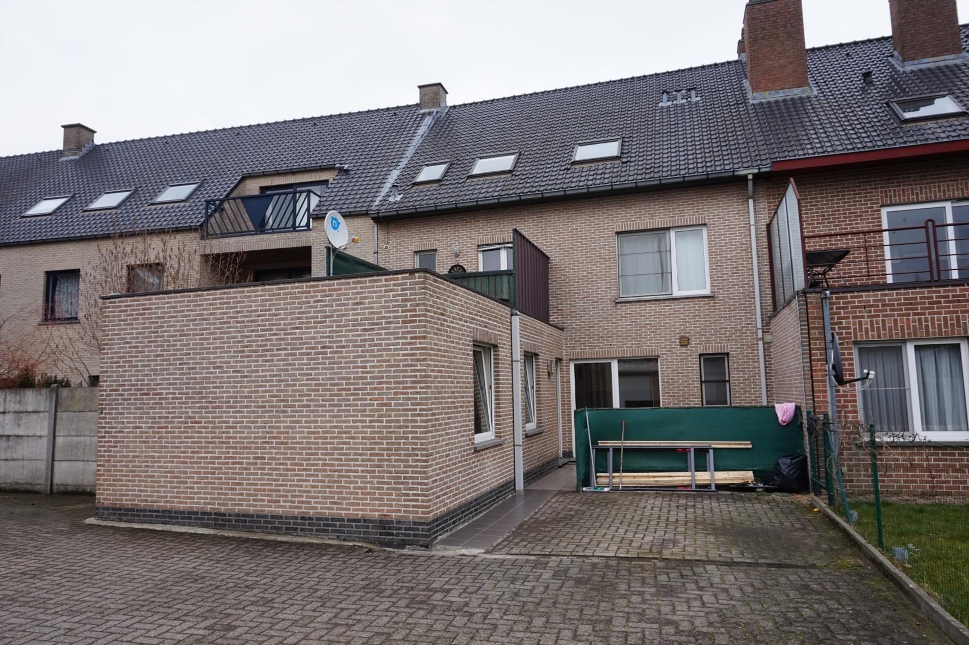 Gelijkvloers appartement met twee slaapkamers en autostaanplaats in Lokeren foto 8