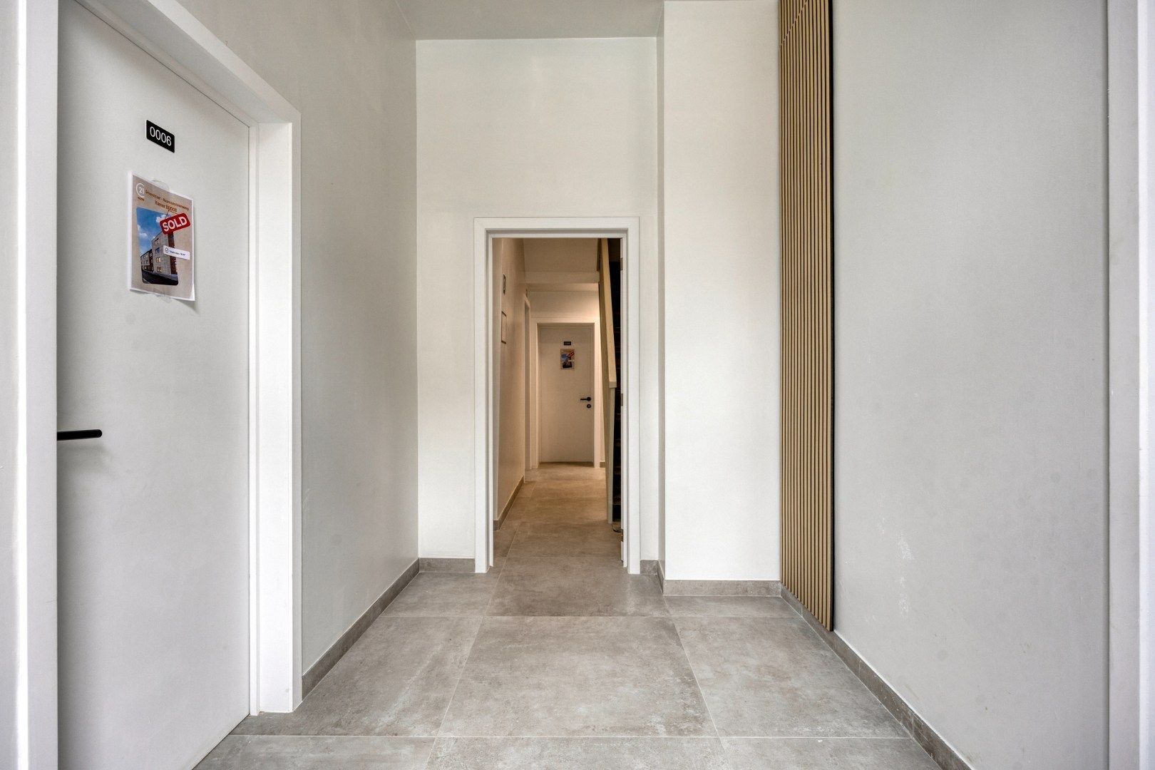 Volledig gerenoveerde en gemeubelde studentenkamers met privé-sanitair. foto 3