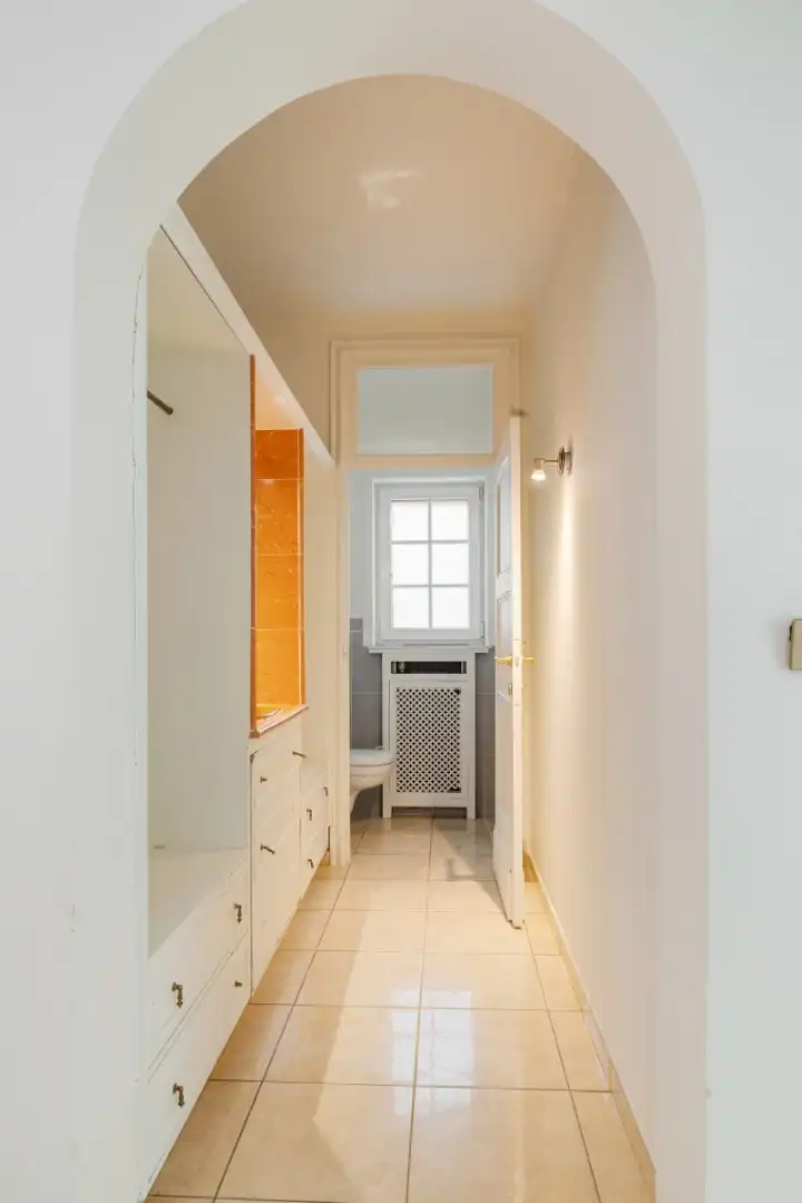 Stijlvolle villa met 5 slaapkamers op mooi perceel van 1325m² foto 9