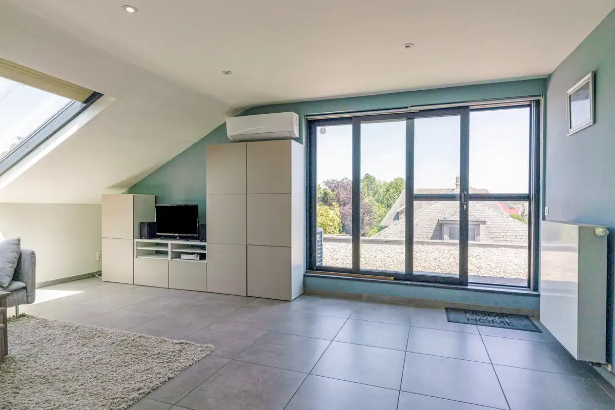 FLEXIBEL DUPLEX APPARTEMENT VAN 183M² MET 5 SLAAPKAMERS MET ZORG- EN WOONOPLOSSING NABIJ CENTRUM TONGEREN. foto 19