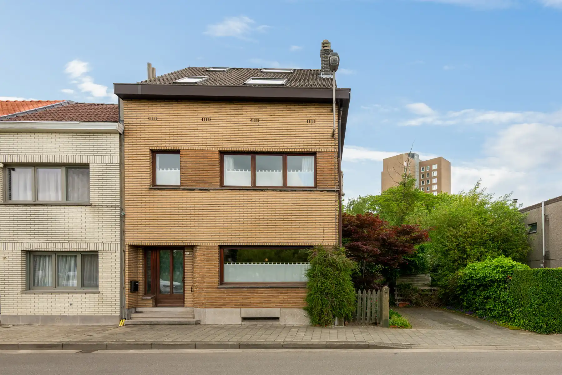 Ruime HOB met prachtige, volgroeide tuin  foto 2