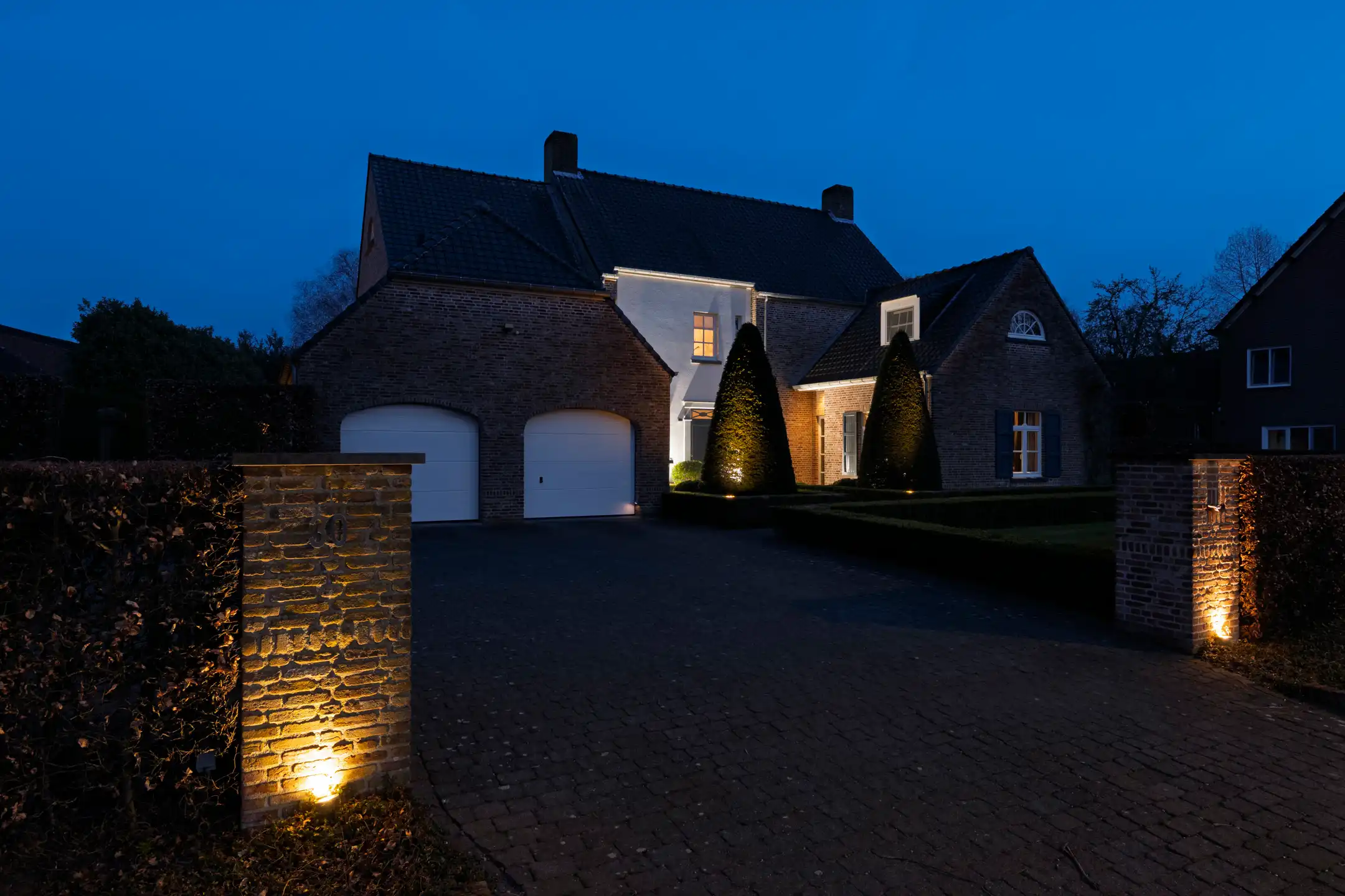 Luxe  villa met een oppervlakte van 475m²  op 1.383m² grond. foto 40