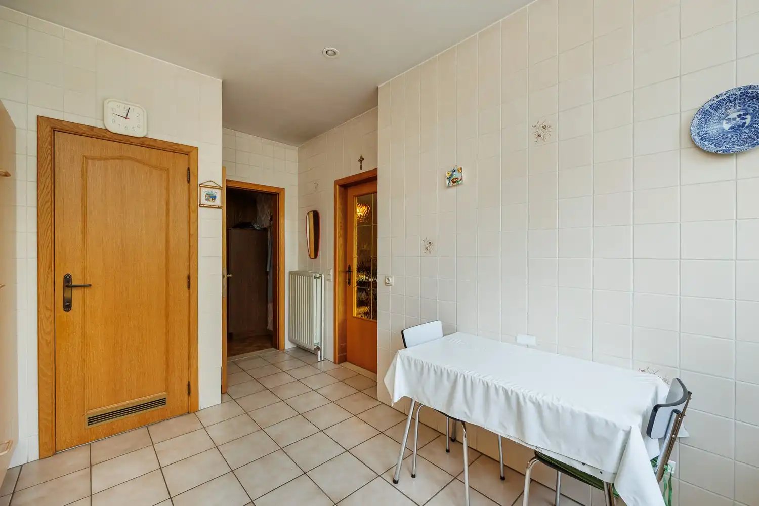 Ruim en lichtrijk 2-slpk appartement met terras en kelderberging in Borgerhout! foto 13