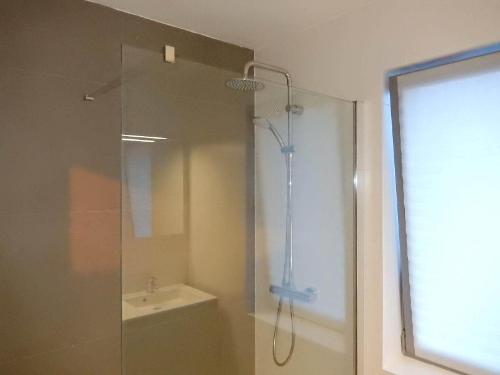 Gezellig 2-slaapkamer app. in het hartje van Erembodegem foto 16