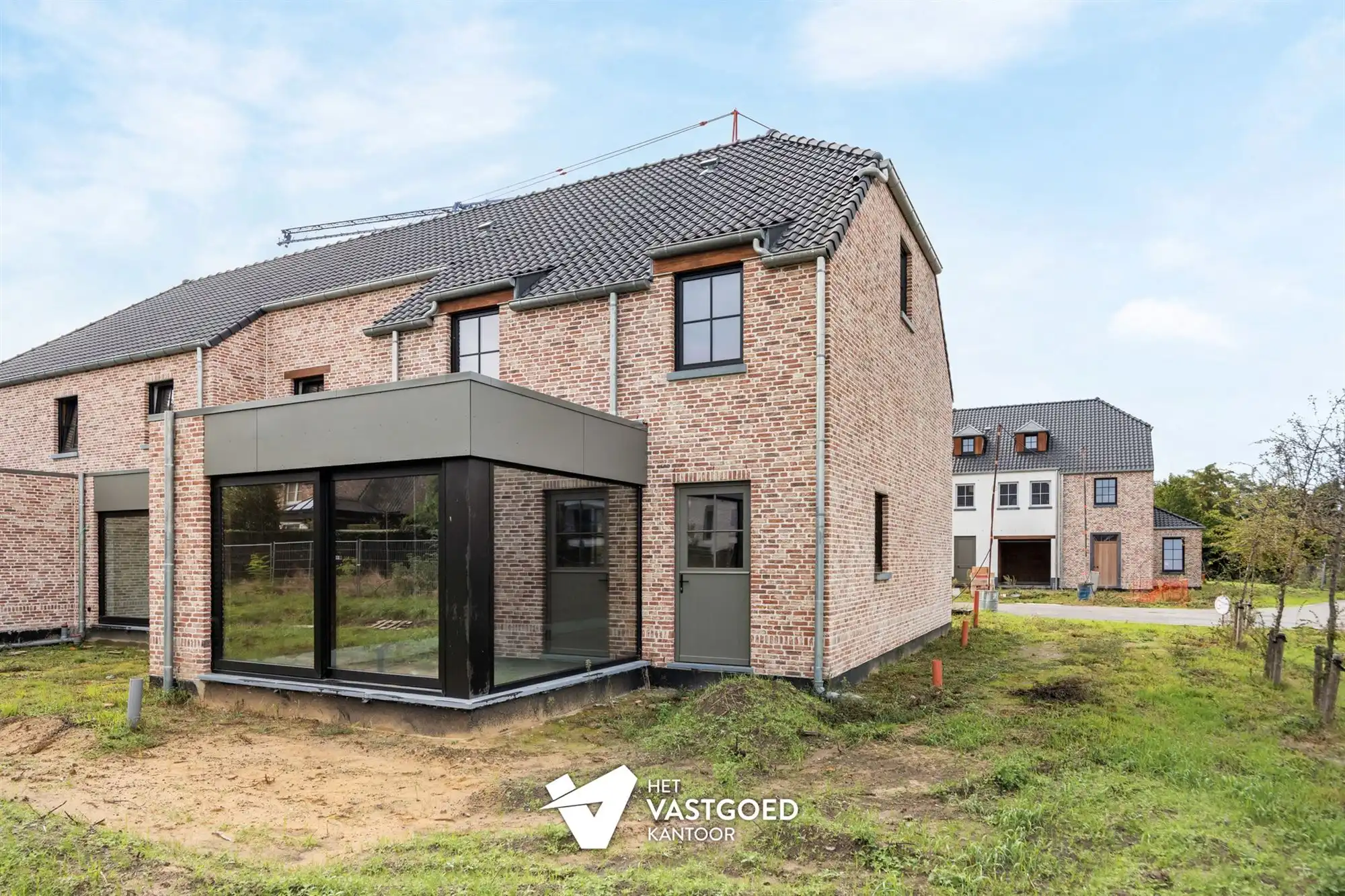 NIEUWBOUWWONING MET 3 SLAAPKAMERS UITERST RUSTIG DOCH CENTRAAL GELEGEN TE ZONHOVEN foto 4