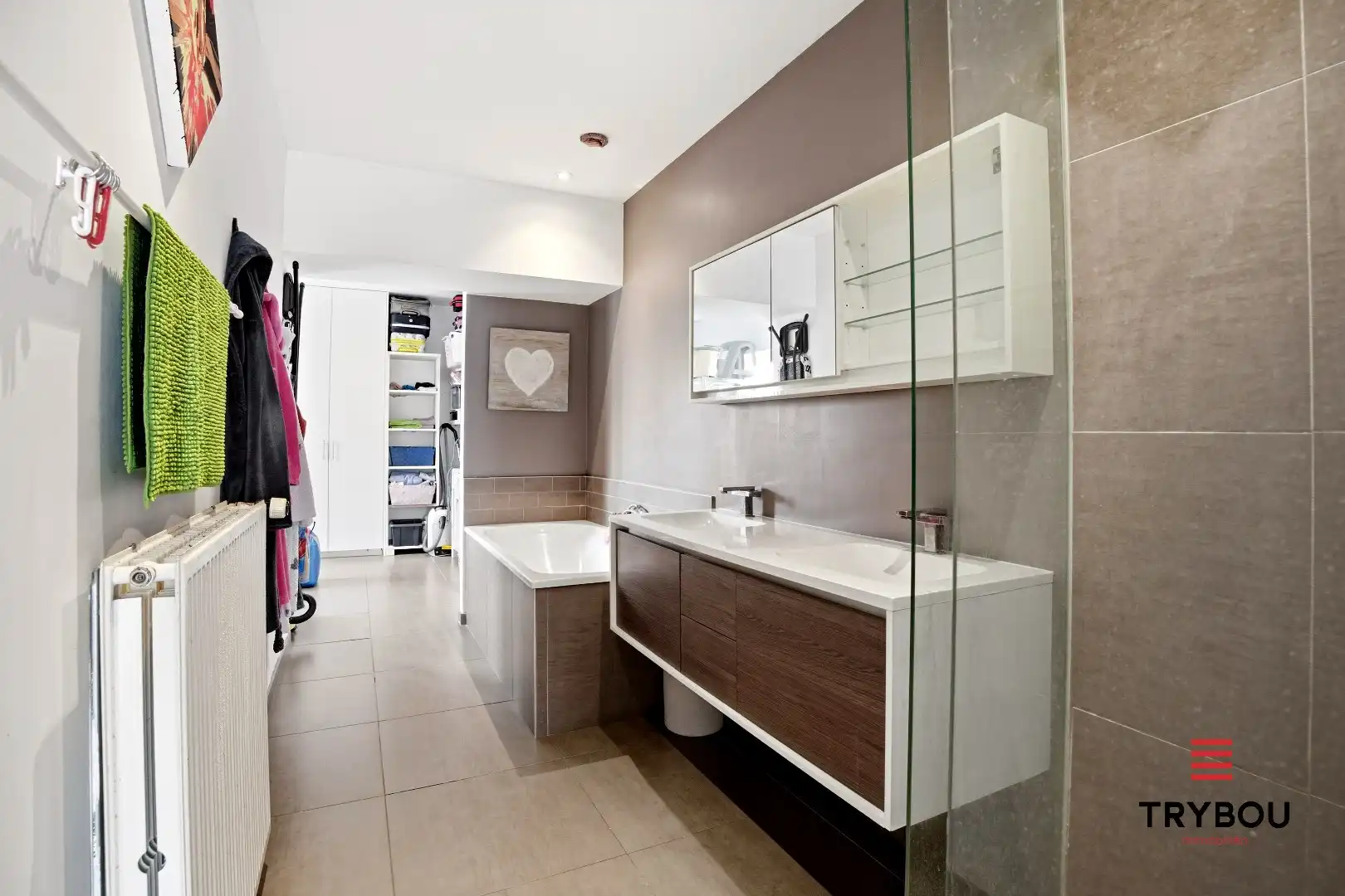 Instapklare woning met 4 slaapkamers te koop in het hartje van Poperinge!  foto 18