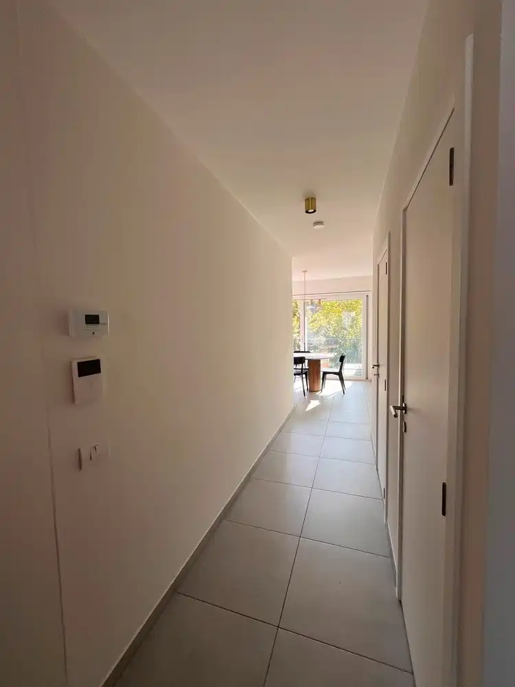 Centraal gelegen en instapklaar appartement te huur in Kortrijk foto 10