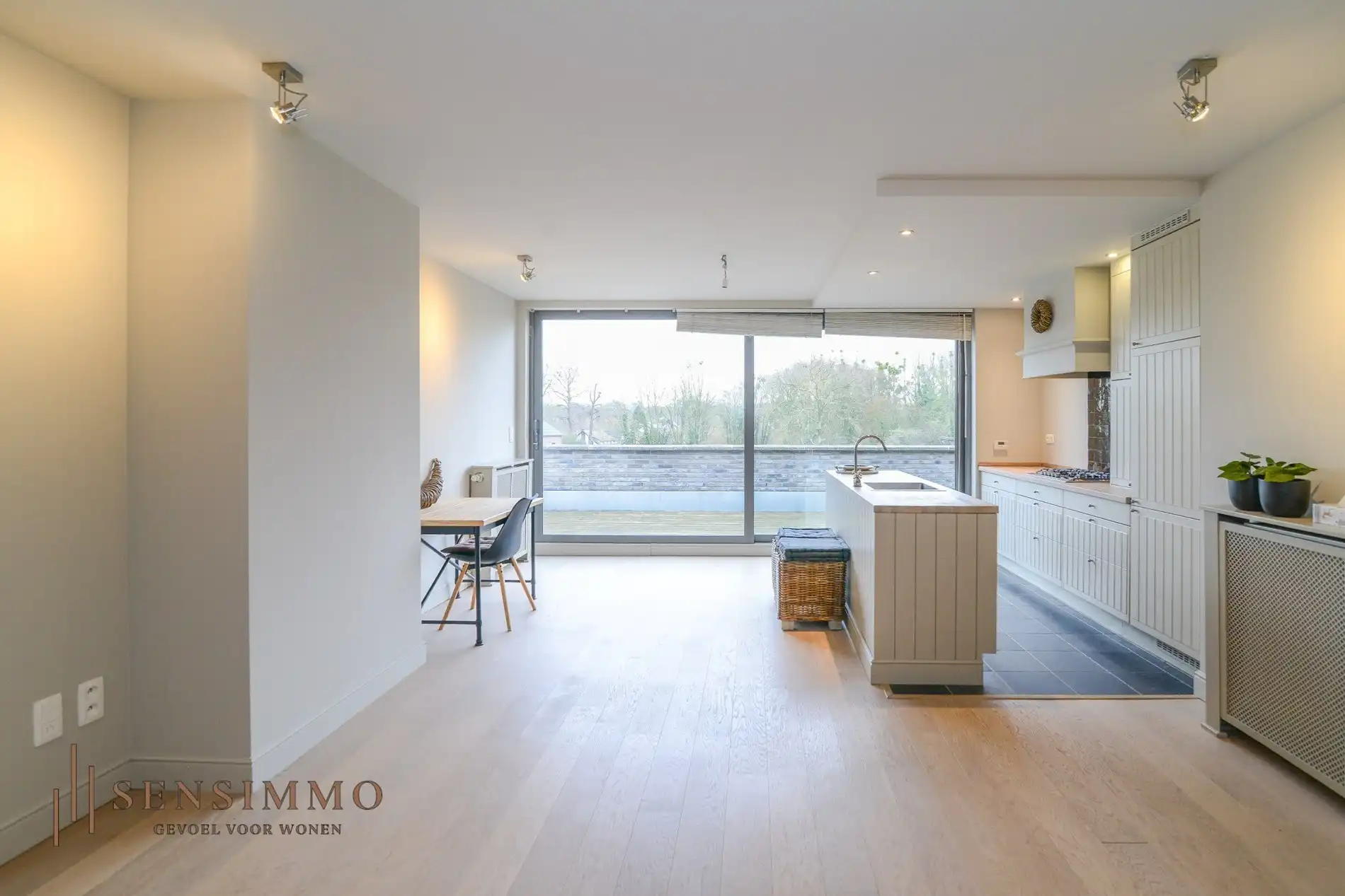 Modern tweeslaapkamers appartement met terras in Bilzen-Hoeselt  foto 6