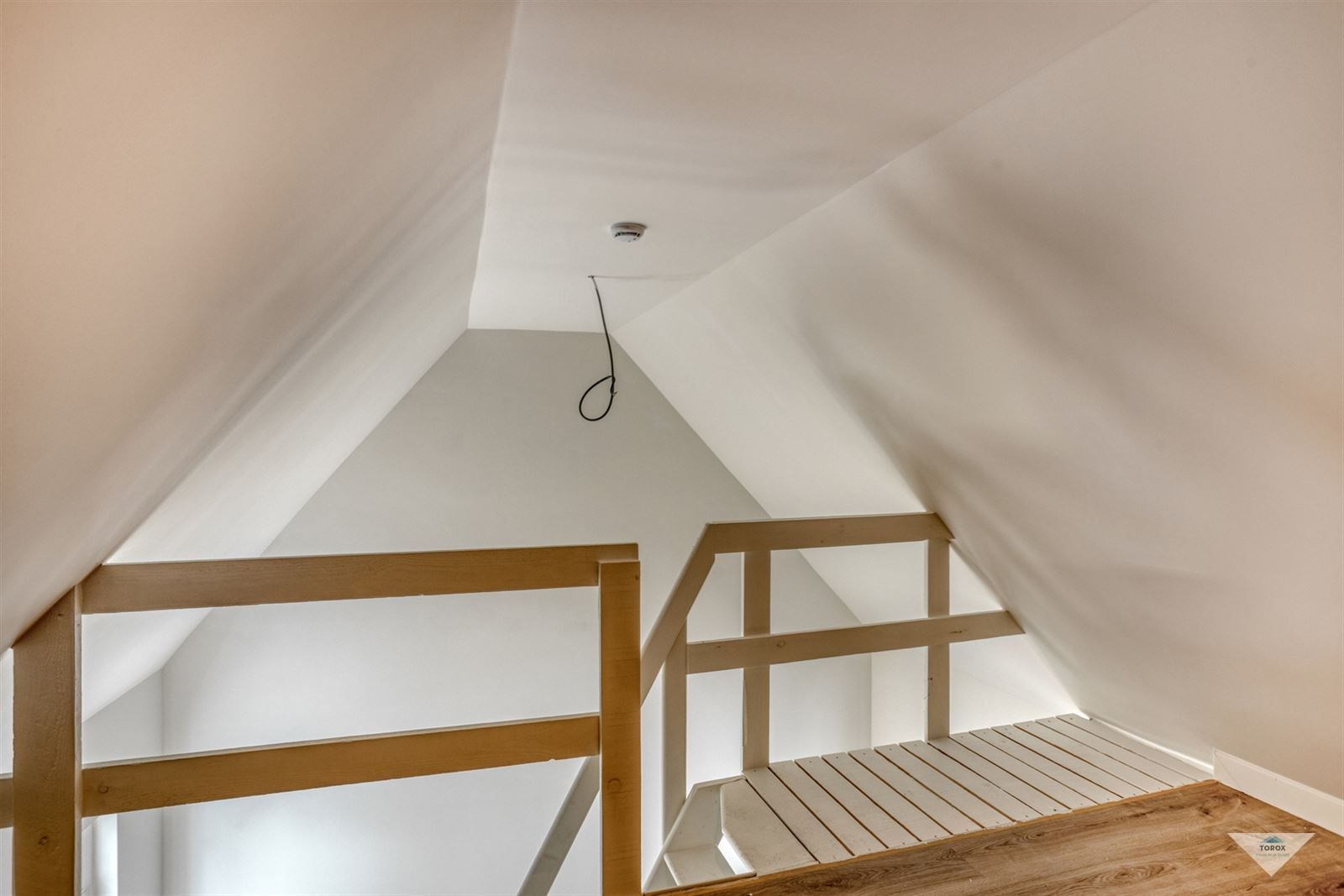 Instapklaar nieuwbouw-studentenhuis met 5 bemeubelde kamers foto 9