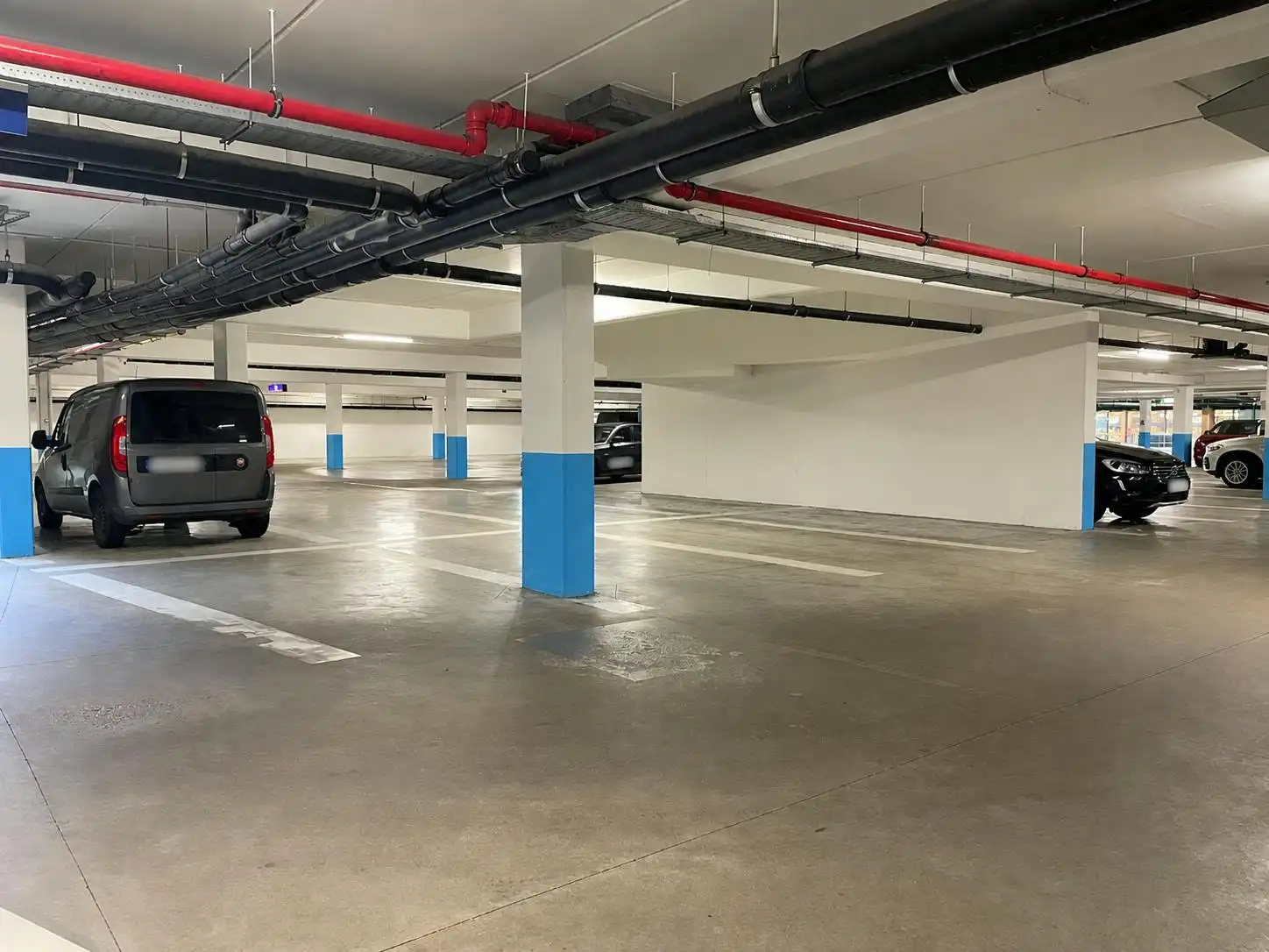6 ondergrondse autostaanplaatsen, centrum Beveren foto 4