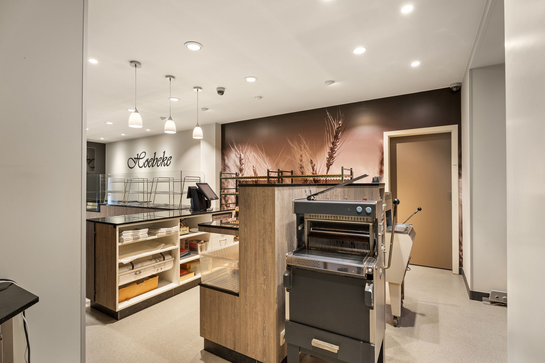 Handelspand met woonst in centrum Geraardsbergen! foto 5