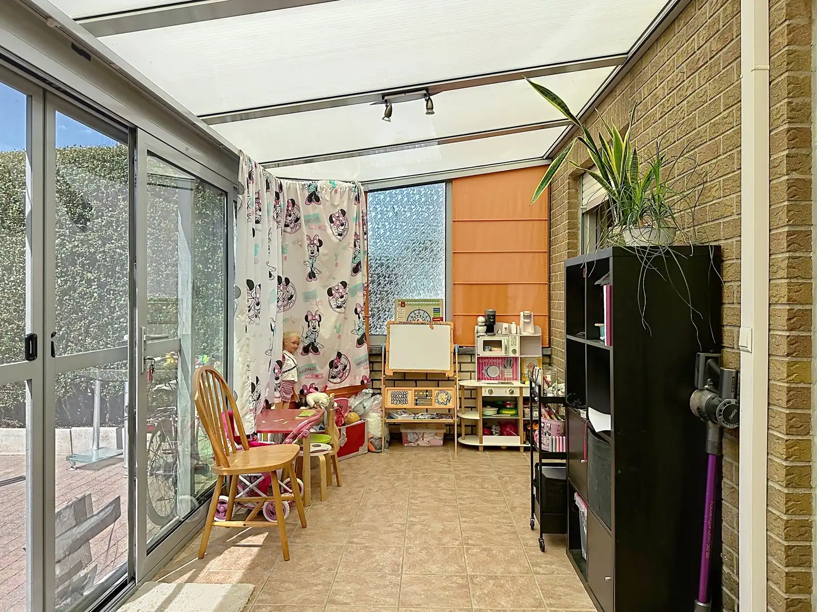 Gelijkvloers op wandelafstand van centrum + garagebox foto 19