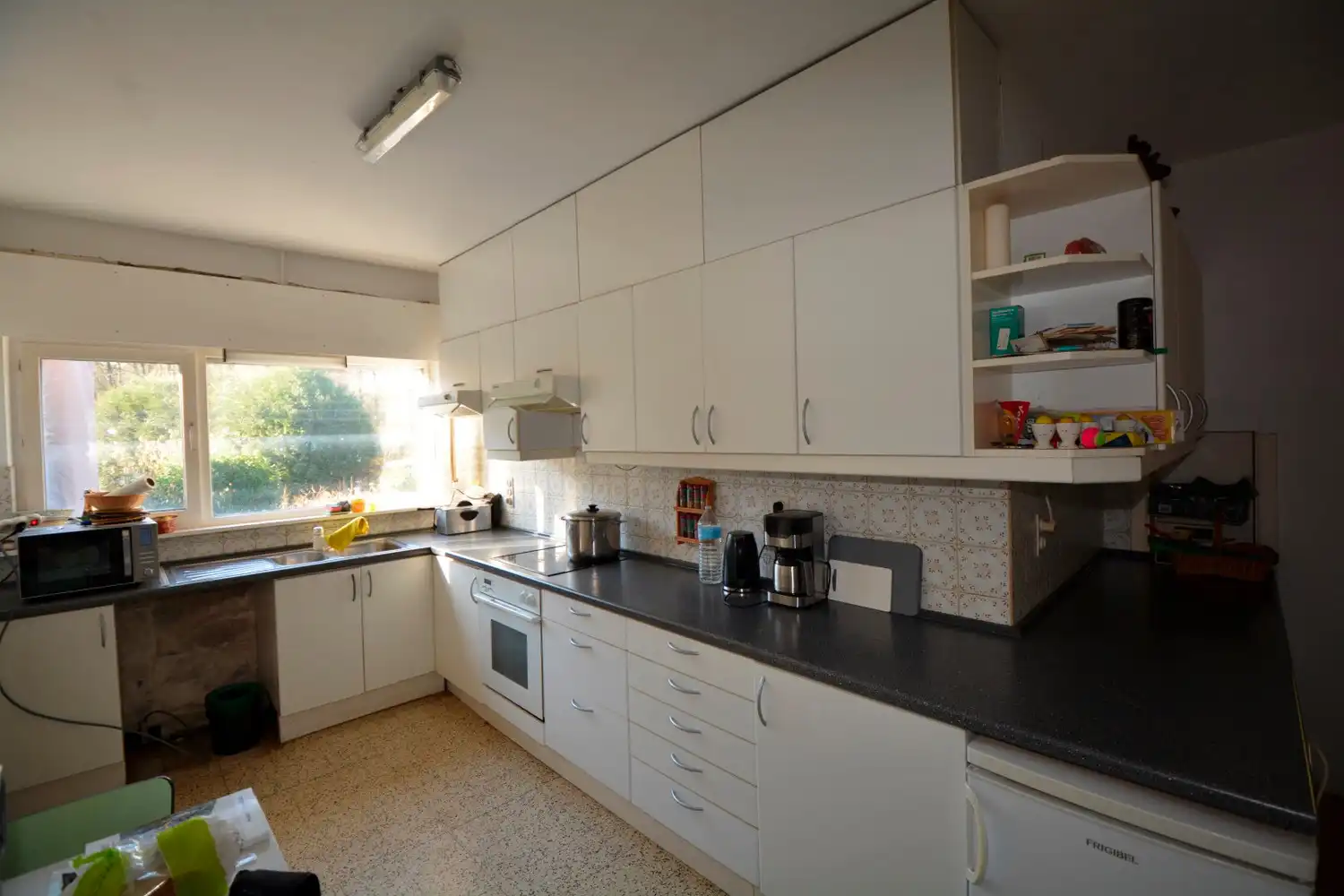 TE RENOVEREN LANDHUIS OP 14.000 m²! foto 14