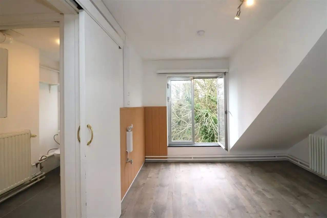 Vernieuwd app. met 1 slpk. op wandelafstand van centrum foto 15