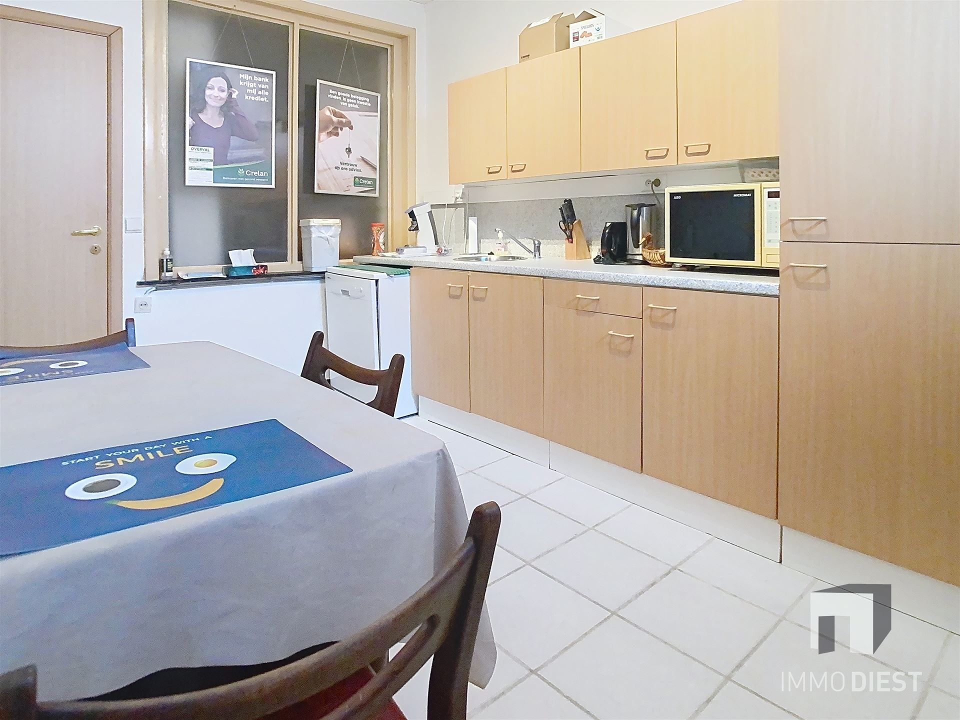 Gelijkvloers kantoorpand op strategische ligging  foto 27