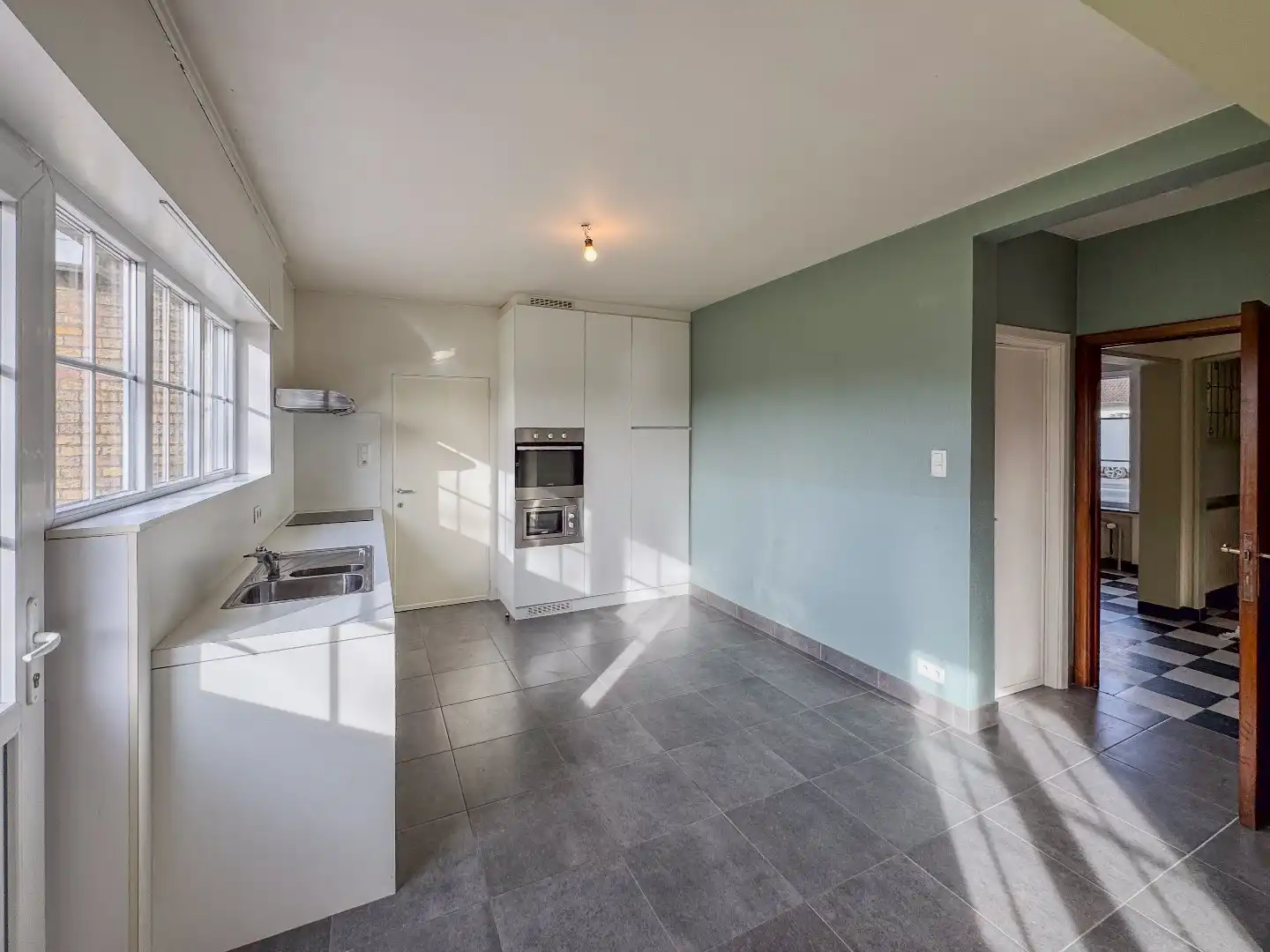 Villa met 3 slaapkamers, garage en tuin op 920m² foto 6