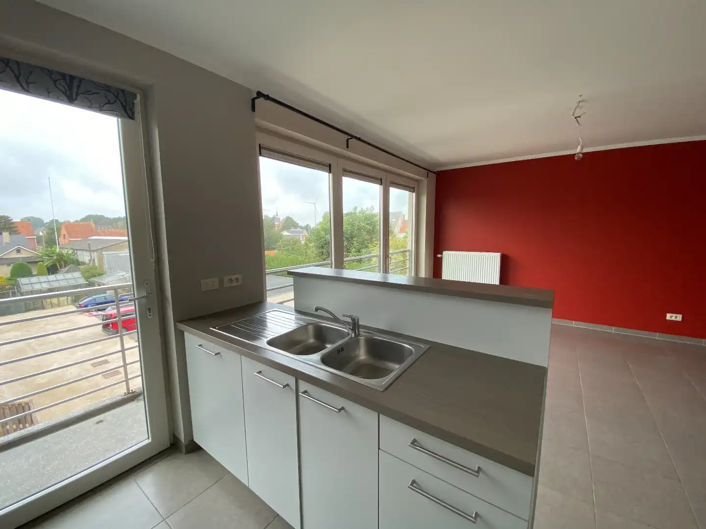 Centraal gelegen appartement met garage foto 4