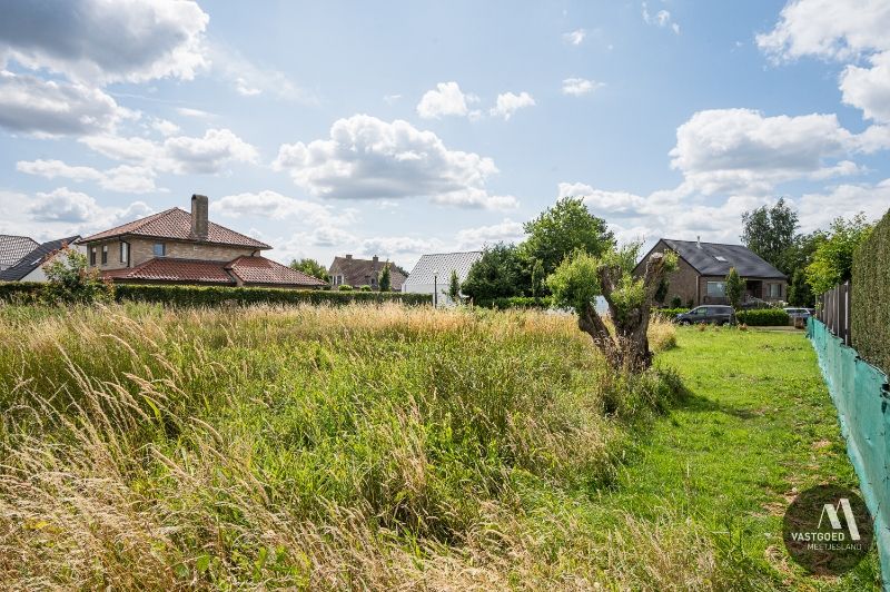 Perceel bouwgrond voor 2 halfopen woningen te Maldegem foto 3