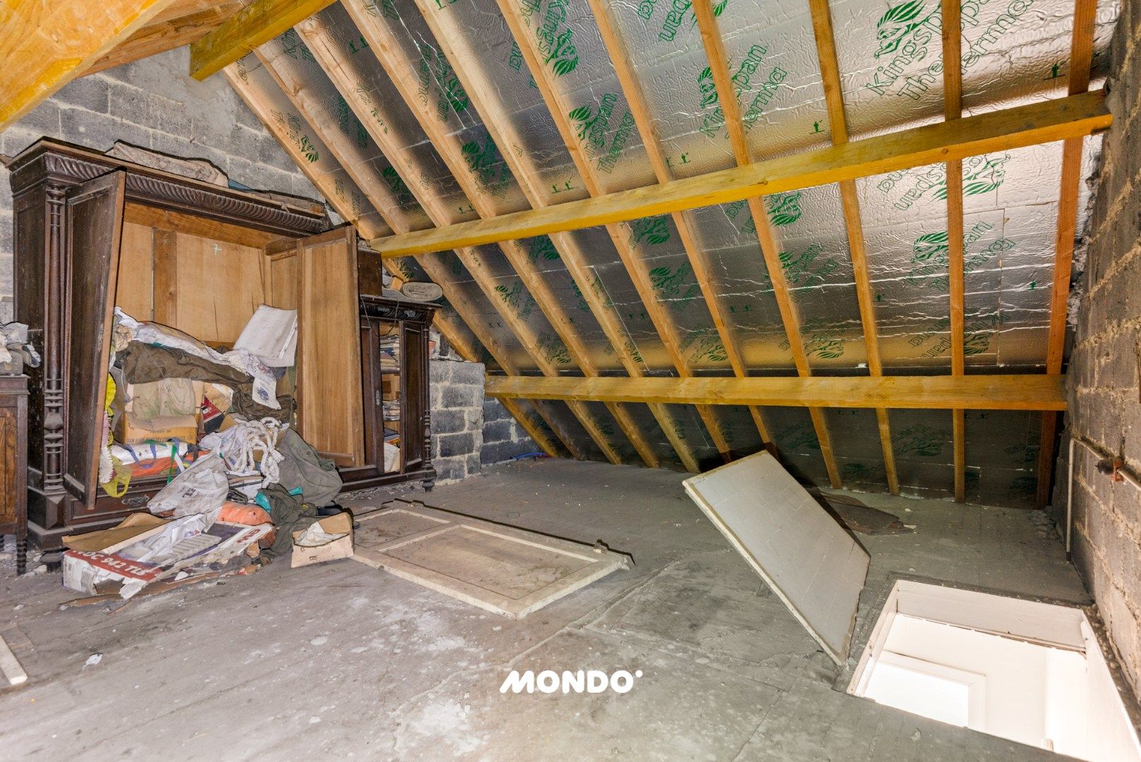 Rustig gelegen woning met 3 slaapkamers en veel potentieel nabij het centrum! foto 16