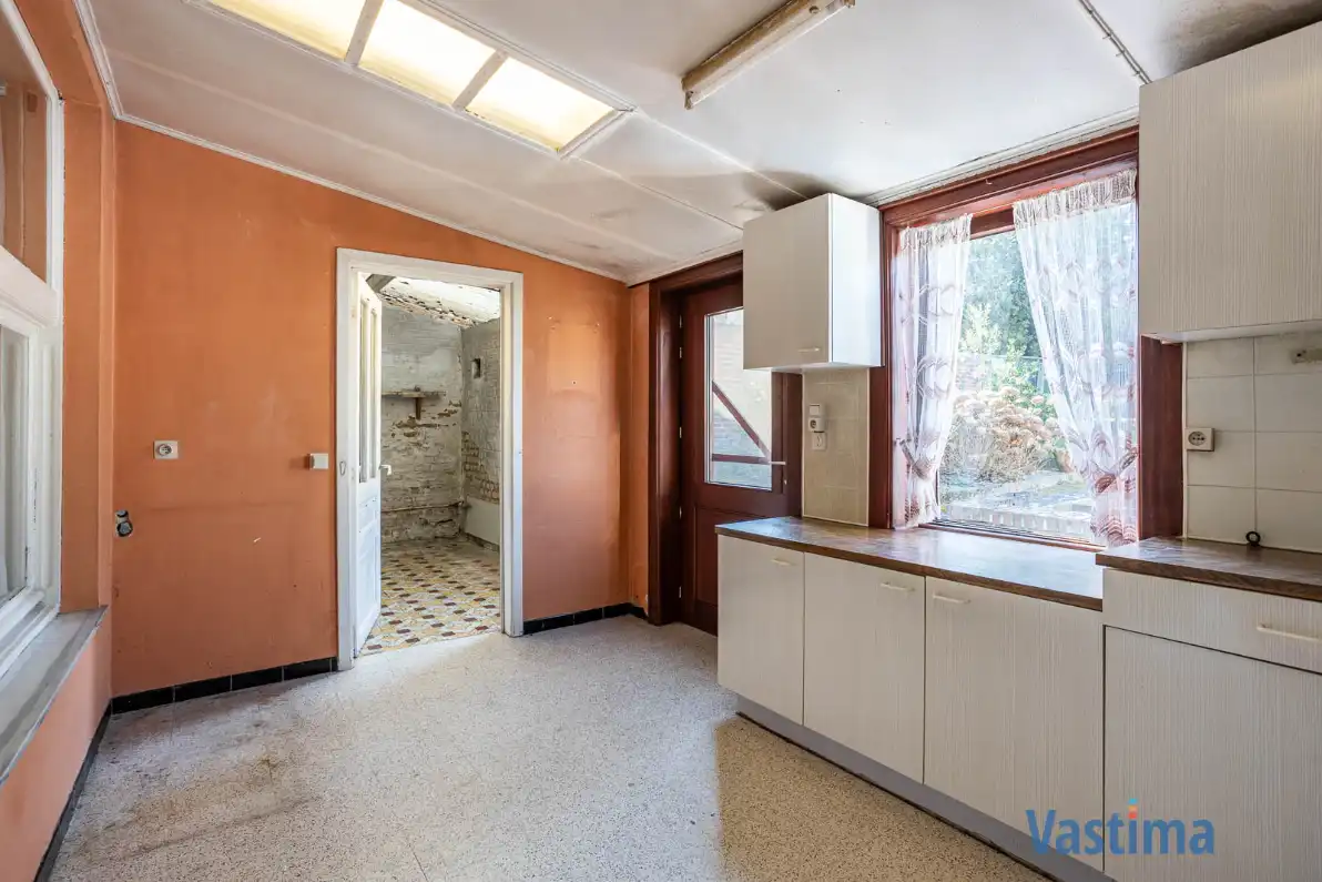 Te renoveren woning met 3 slaapkamers en tuin foto 7