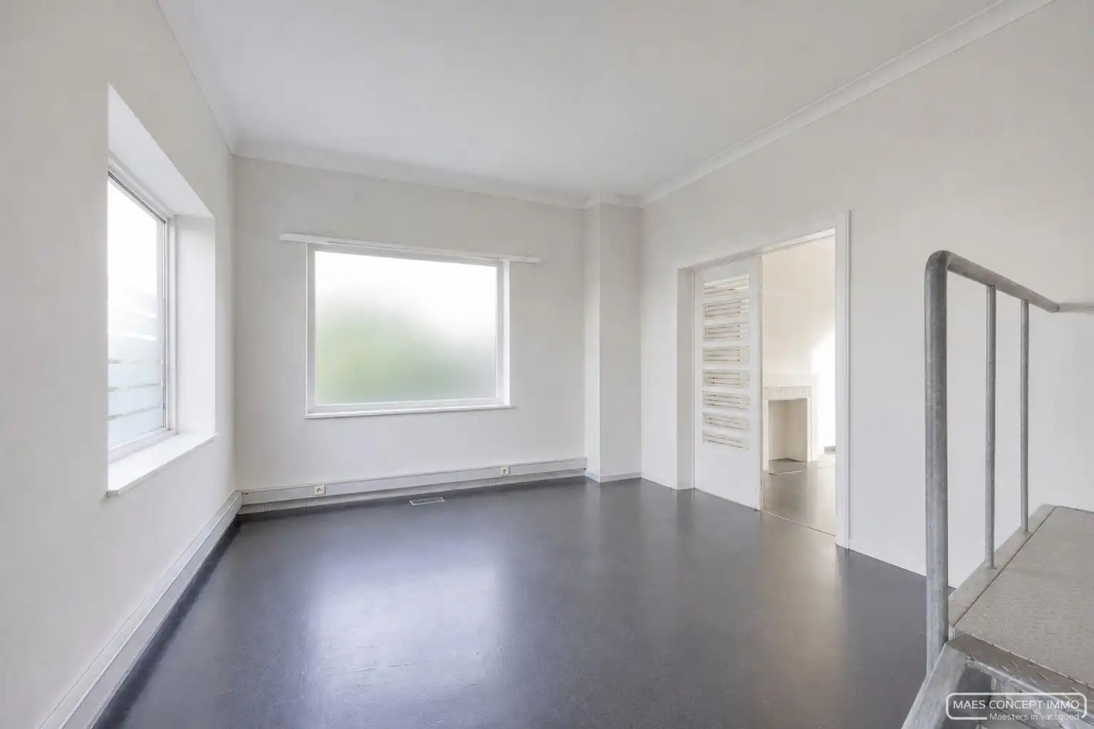 Unieke woning met atelier/ruime garage te koop in Waregem foto 8