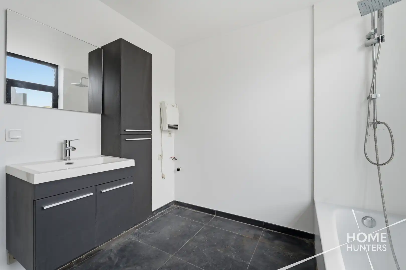 Charmante woning met zuidgerichte tuin in hartje Heuvelland foto 7