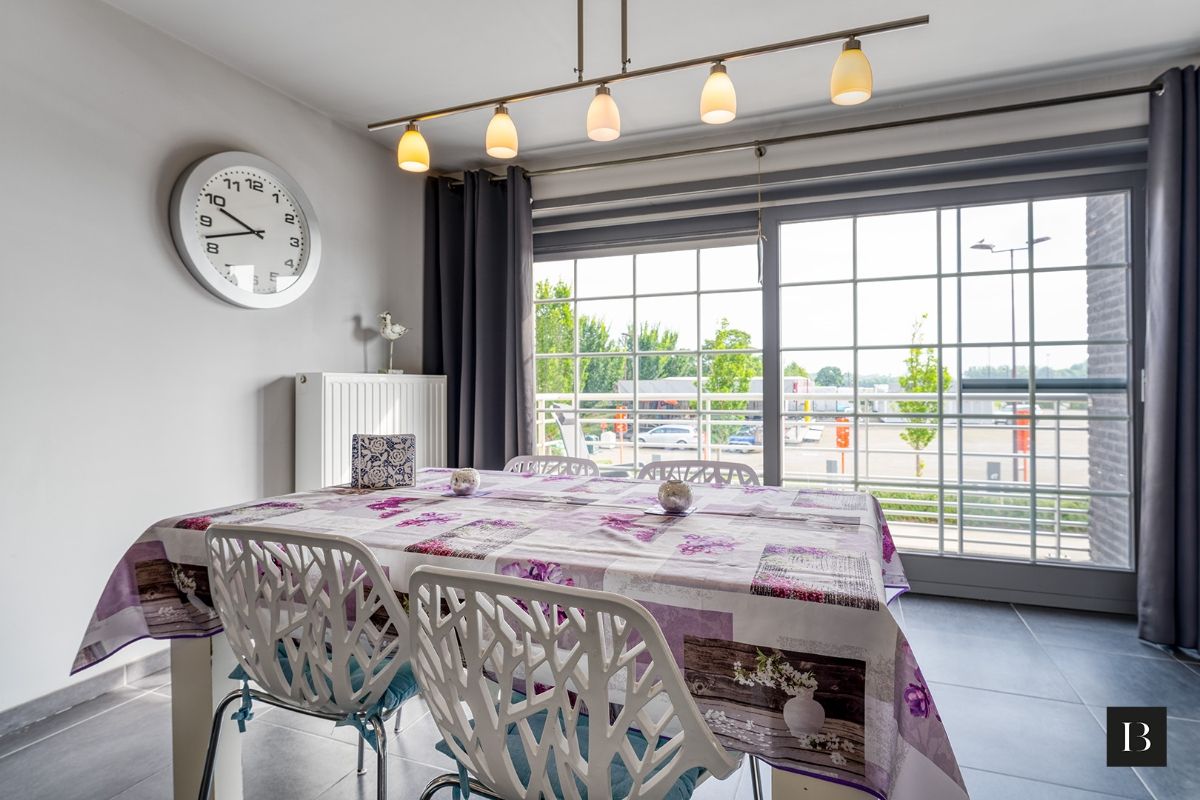 Hedendaags appartement met 2 slaapkamers nabij het strand foto 5