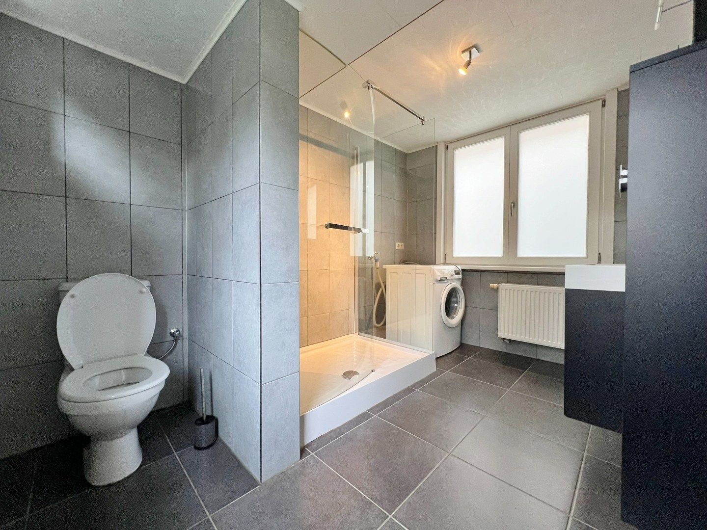 Instapklare woning met prachtige tuin op een perceel van 1.680m² op 500meter van de markt.  foto 9