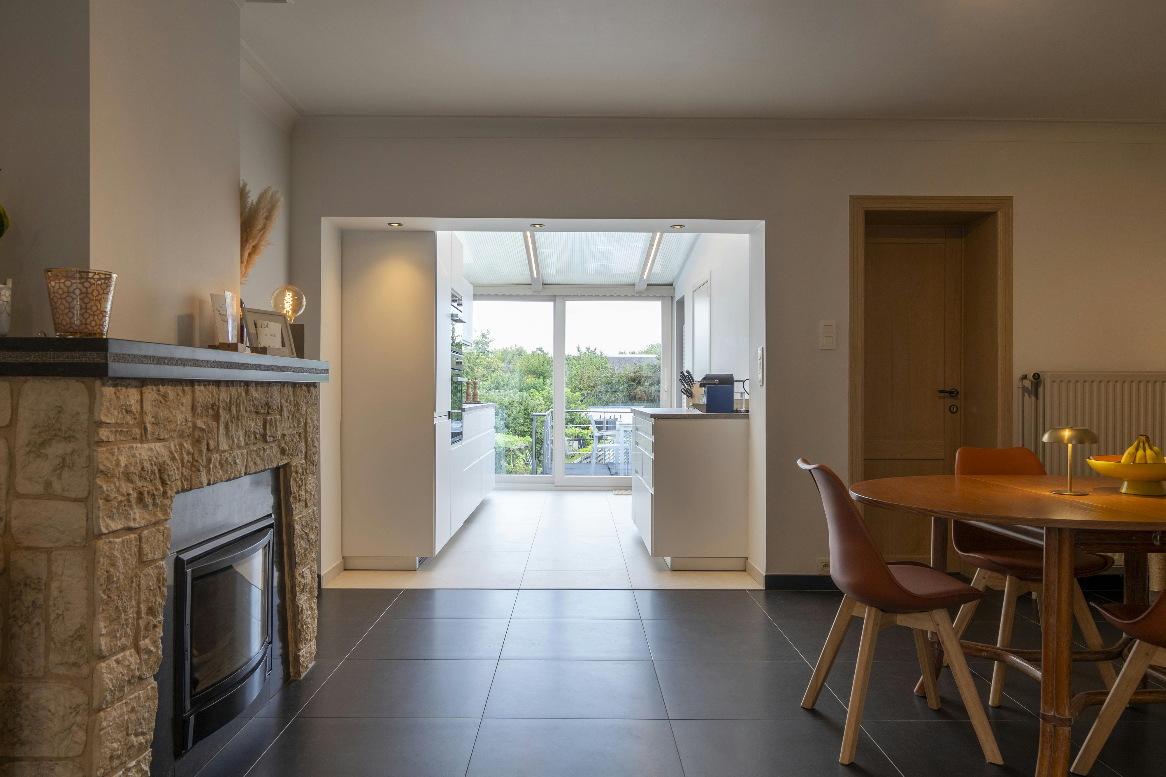 Leuke instapklare bel-etage woning te koop in Wevelgem! foto 5