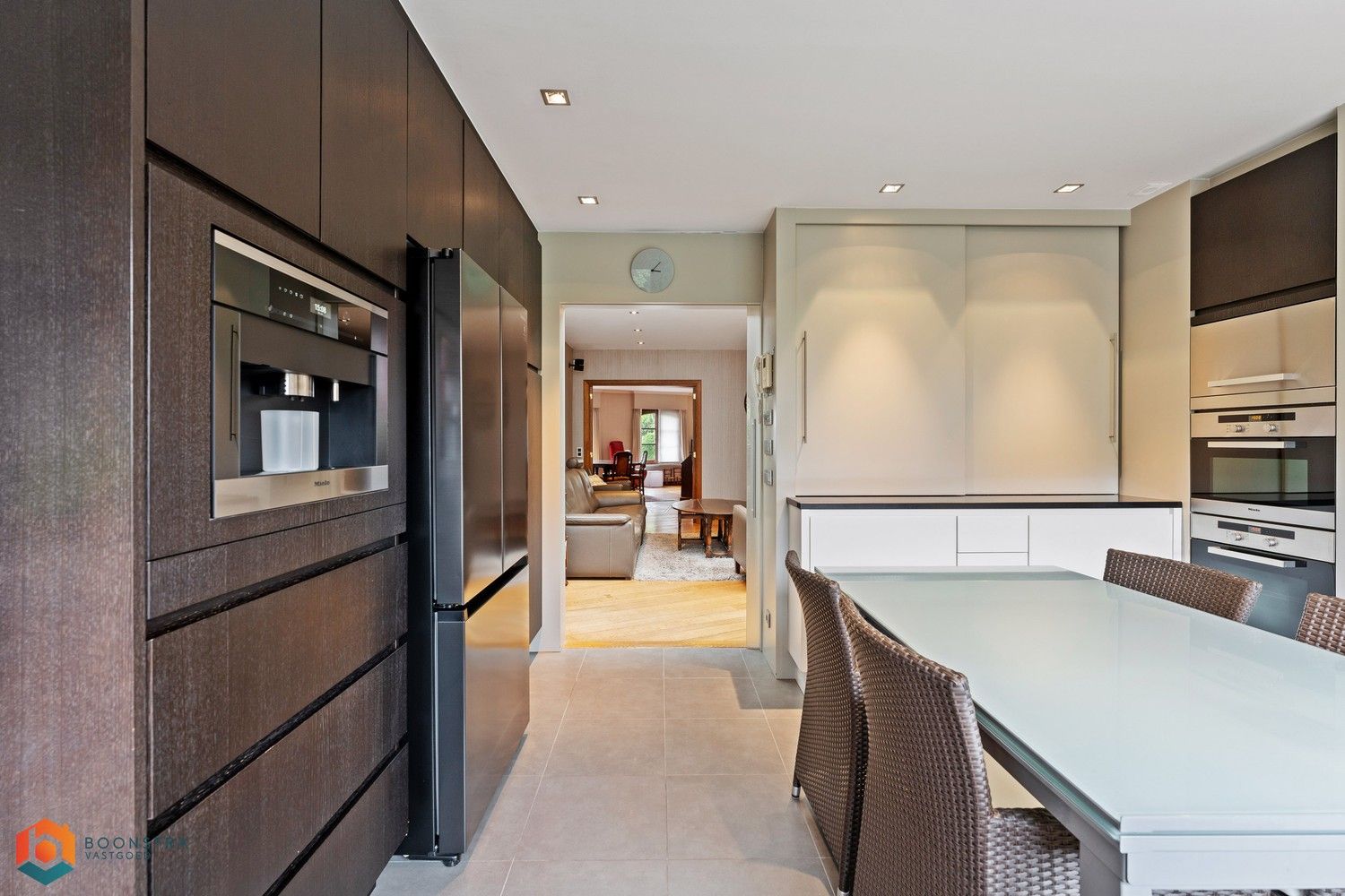 Ruime woonst met praktijkruimte te Boom foto 10