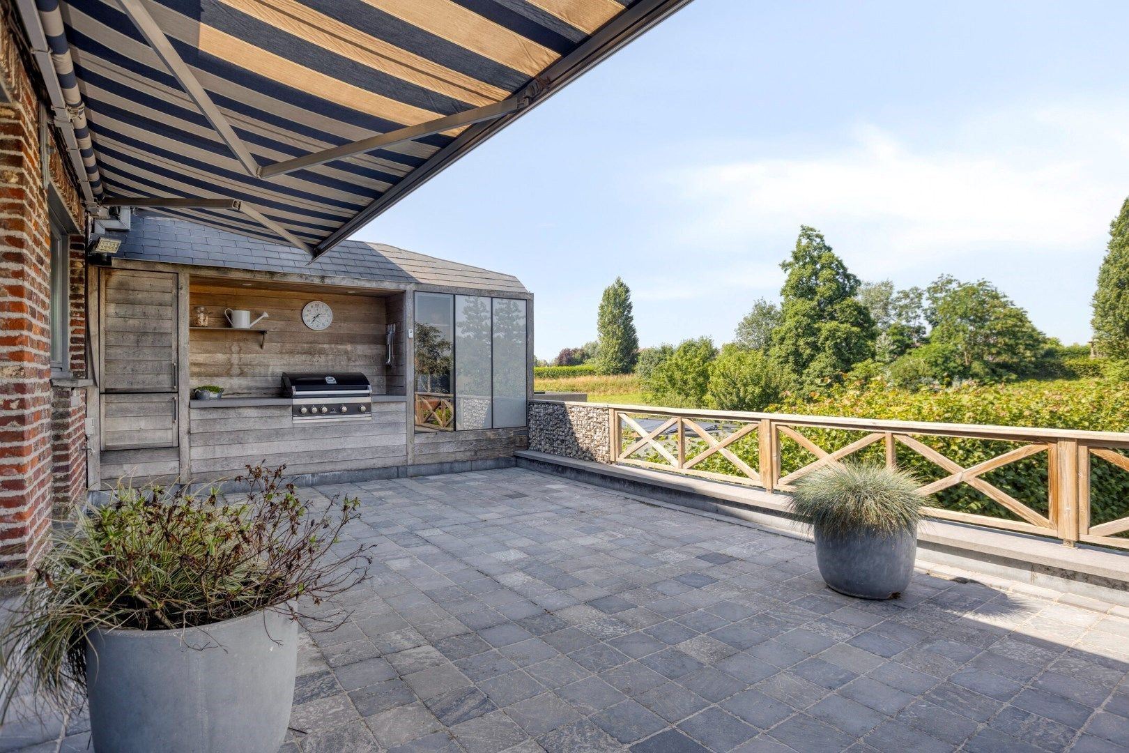 Prachtige handelswoning in centrum Rekkem! foto 13