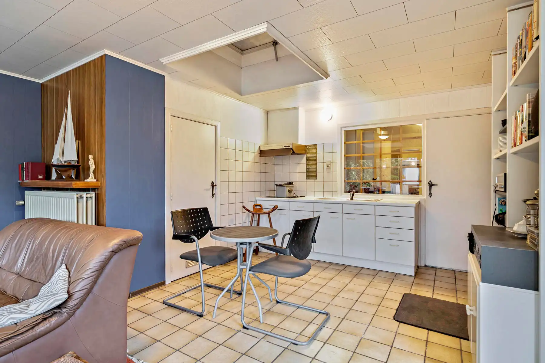 In de dorpskern van Neeroeteren gelegen halfvrijstaande woning met 2 slaapkamers. foto 13