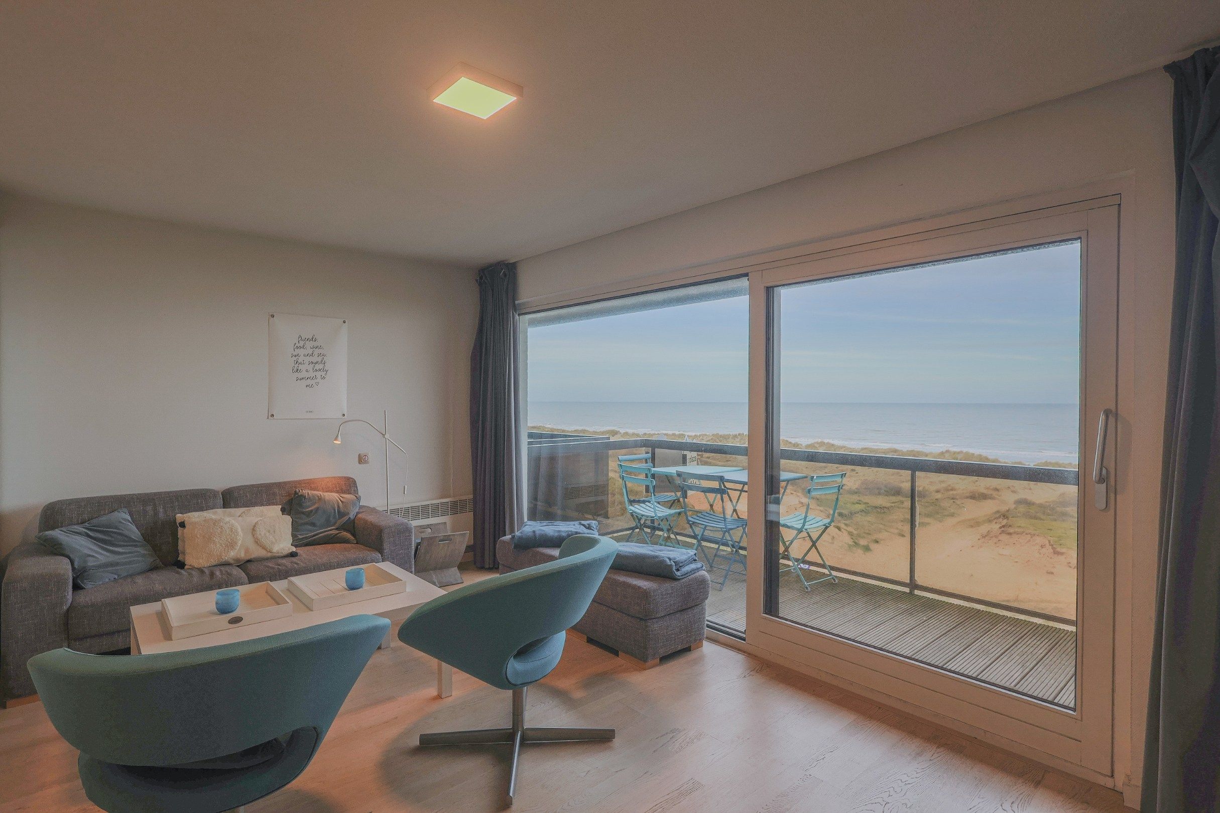 Ruime studio met prachtig zeezicht in de Res. Plaza I foto 11