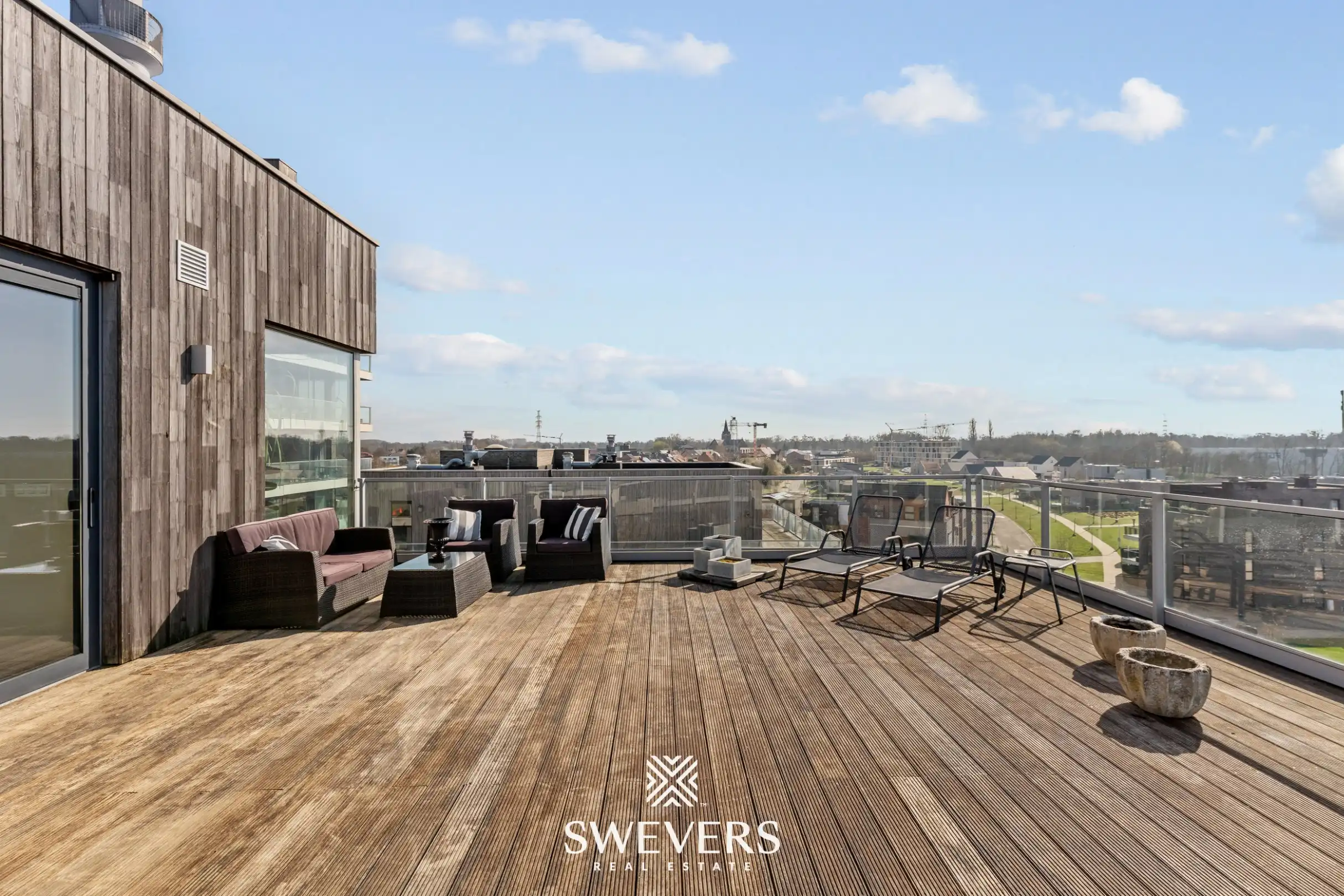 Luxueus penthouse van 204 m² met uitzonderlijke terrassen en panoramisch zicht in Hasselt foto 14