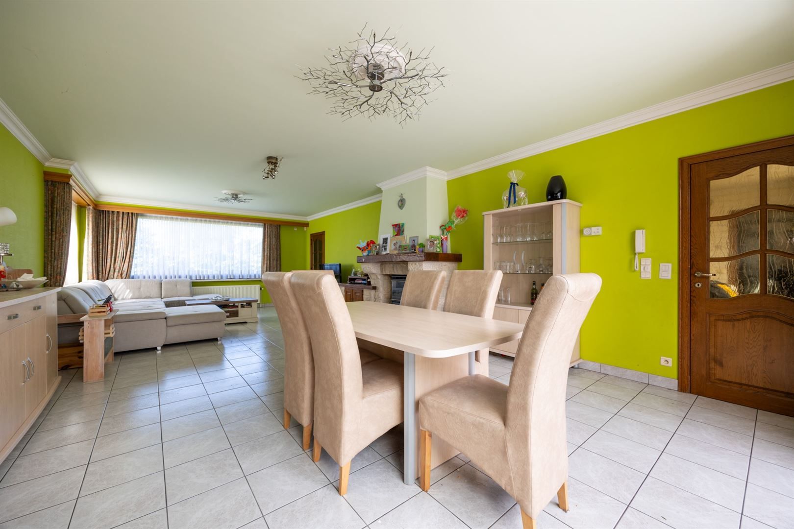 Ruime, lichte villa met bijgebouw op toplocatie.  foto 4
