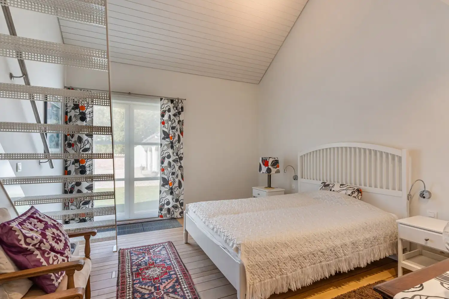 Woning met aparte praktijkruimte(opslagruimte) op strategisch gelegen locatie, instapklaar en energiezuinig! foto 14