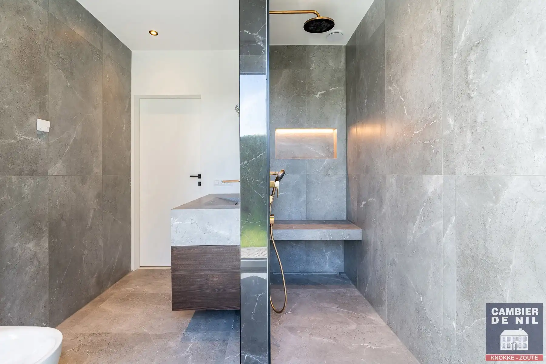 Prachtige ongemeubelde nieuwbouwwoning nabij het centrum van Knokke, gelegen in het rustige Izabellapolder. foto 21